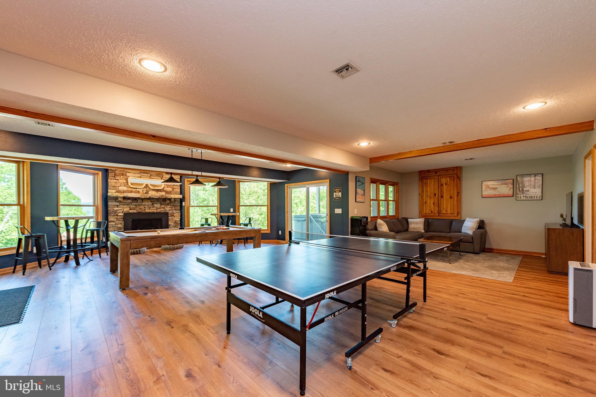 THE PINNACLE - Residential