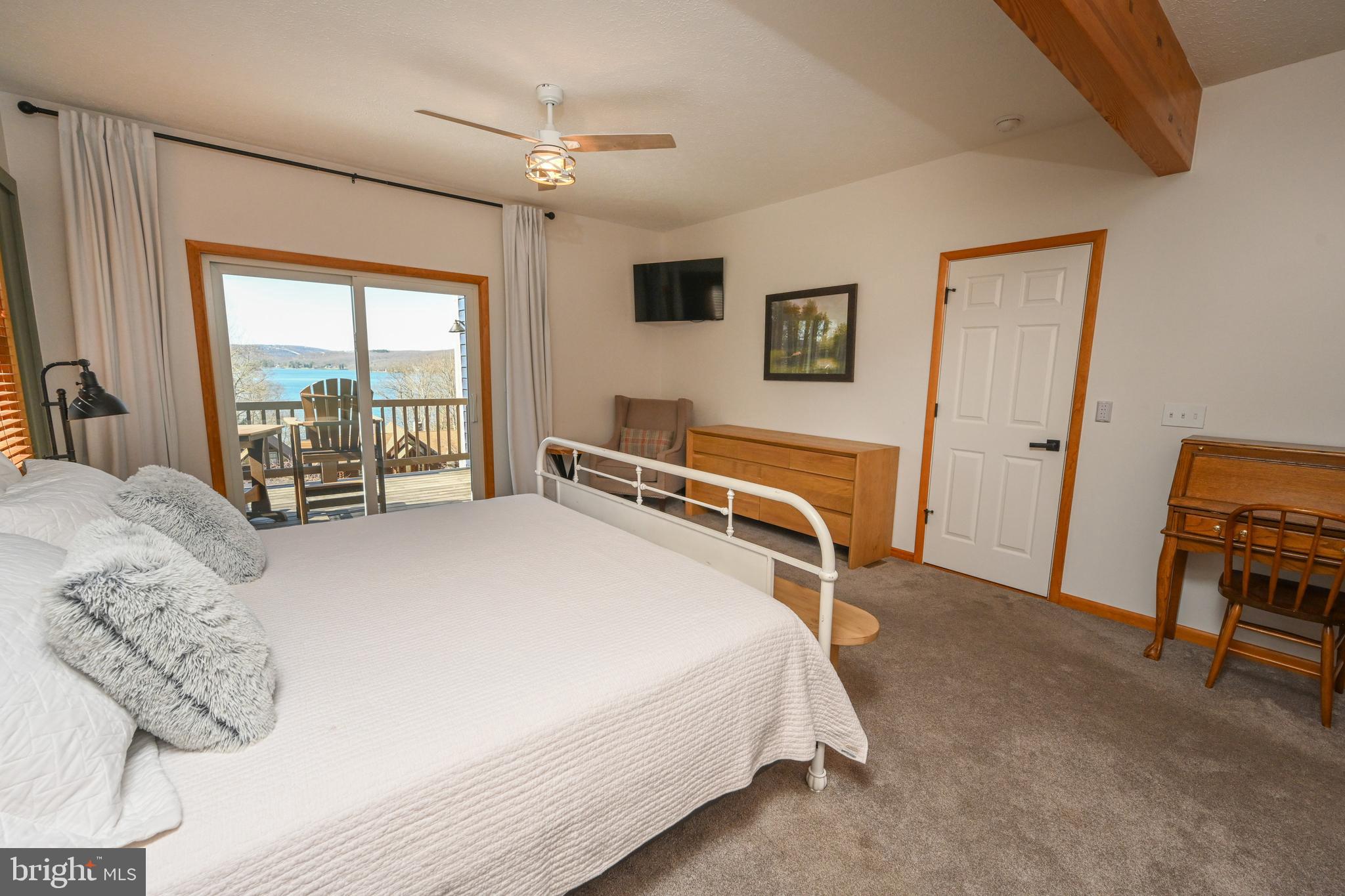 THE PINNACLE - Residential