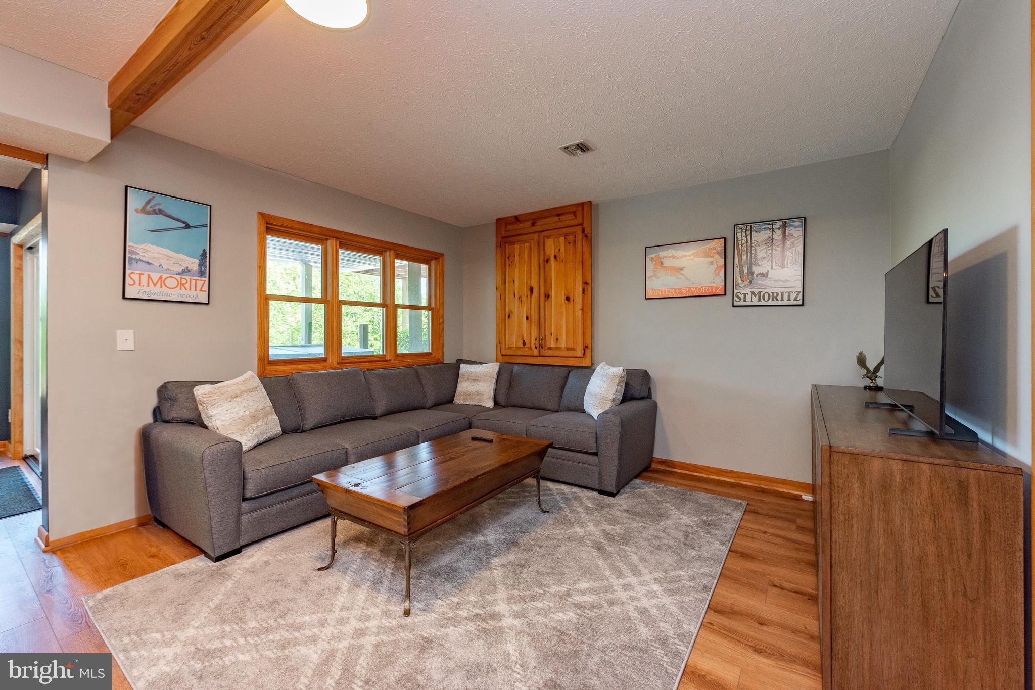 THE PINNACLE - Residential