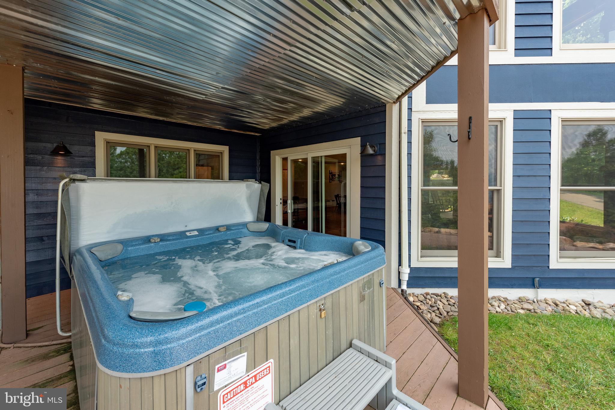 THE PINNACLE - Residential