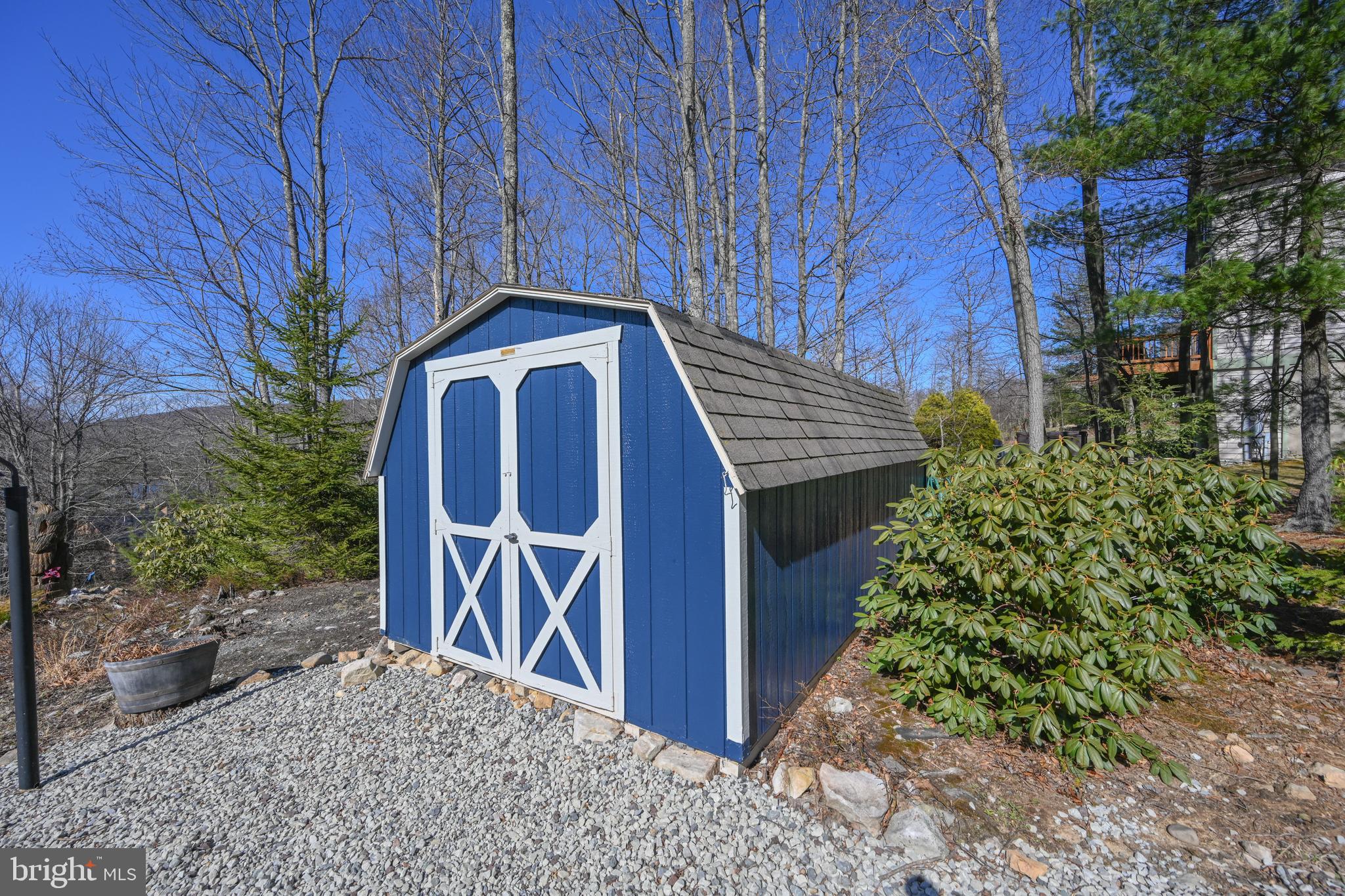 THE PINNACLE - Residential