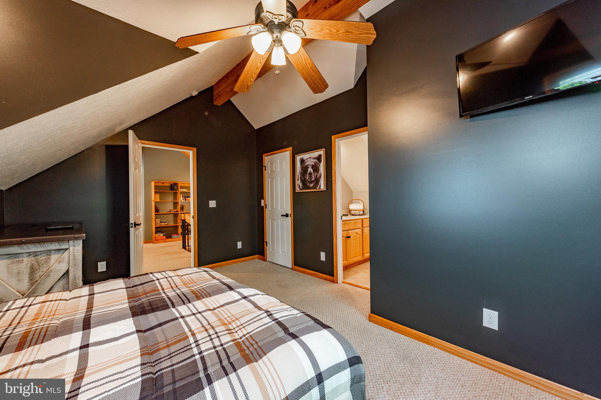 THE PINNACLE - Residential