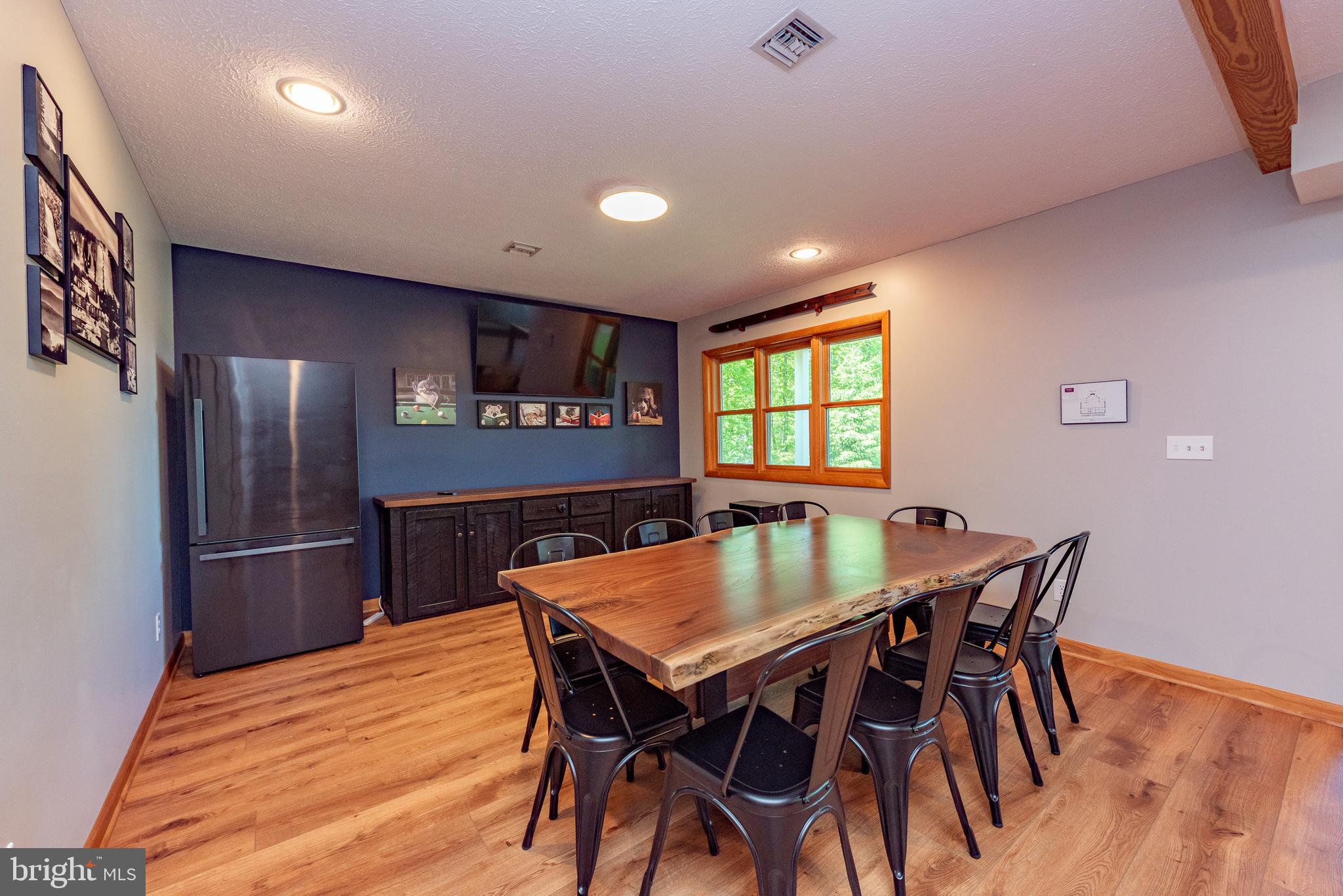 THE PINNACLE - Residential