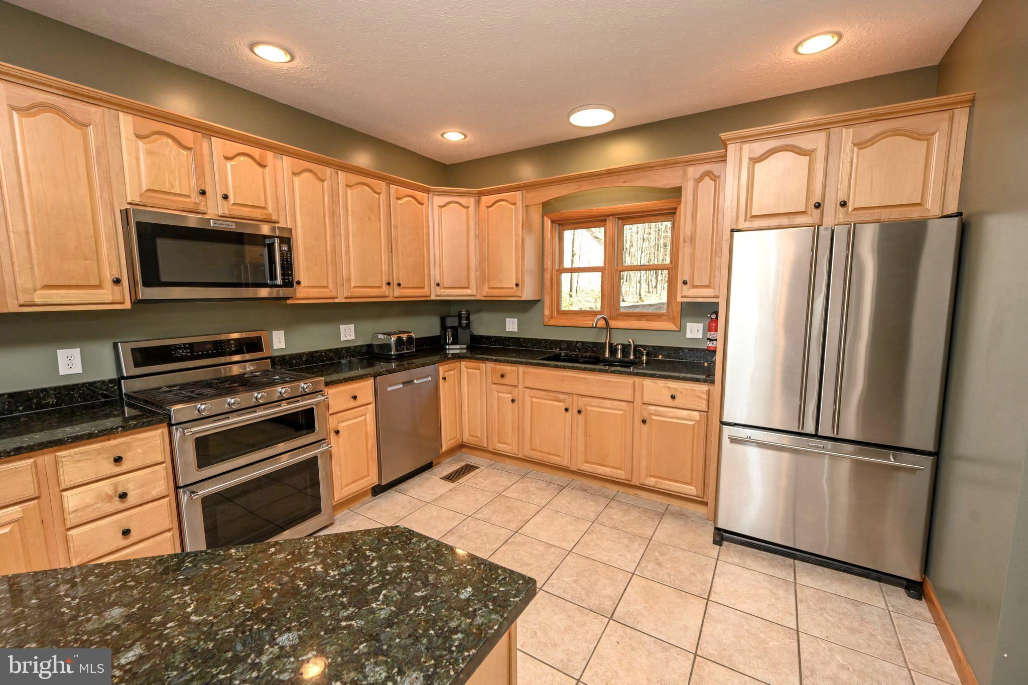 THE PINNACLE - Residential