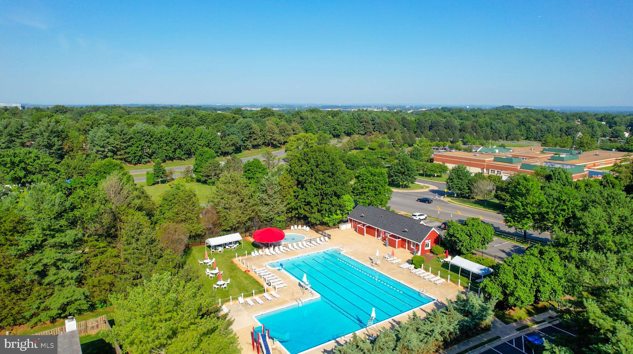 COUNTRYSIDE - Residential