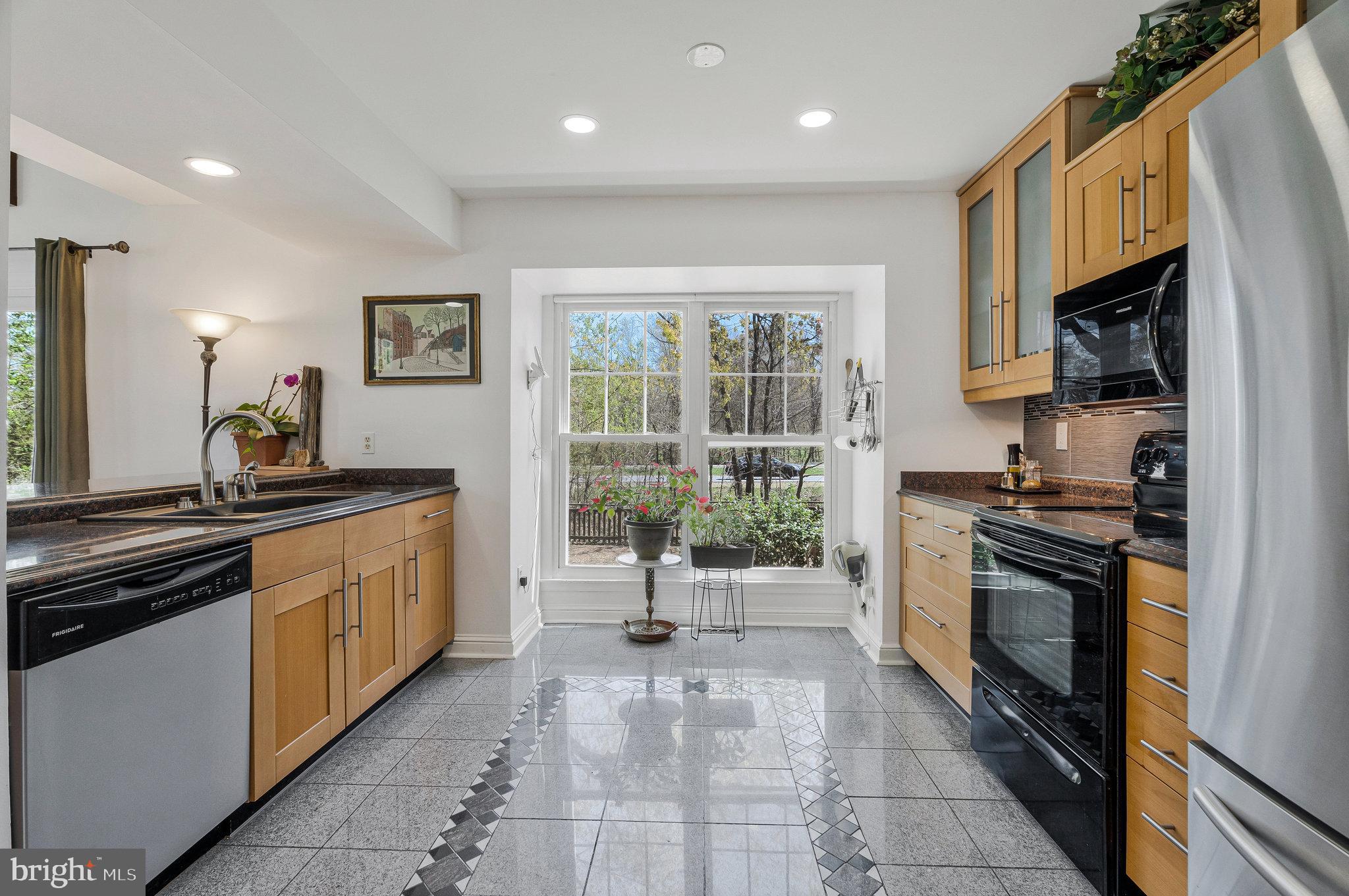 COUNTRYSIDE - Residential