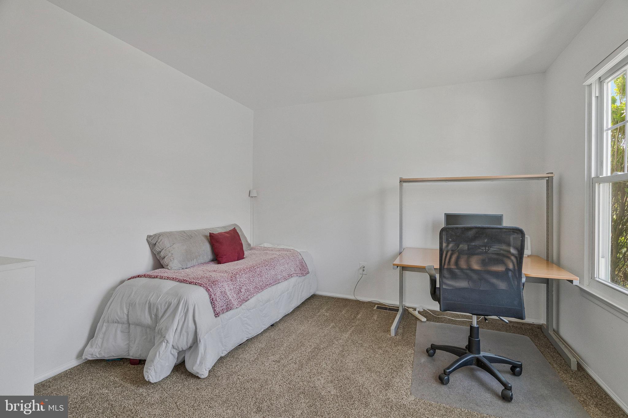 COUNTRYSIDE - Residential