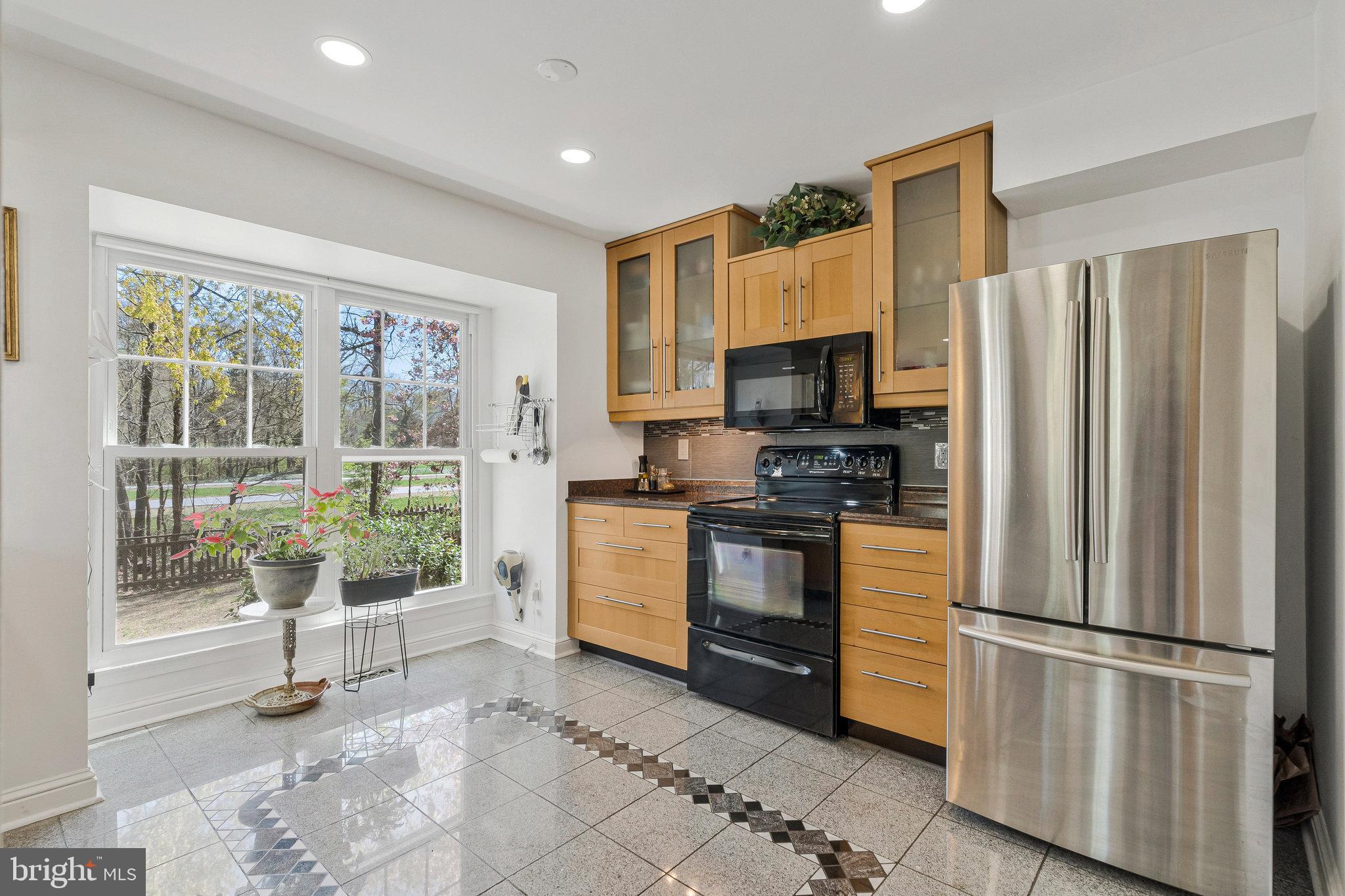 COUNTRYSIDE - Residential