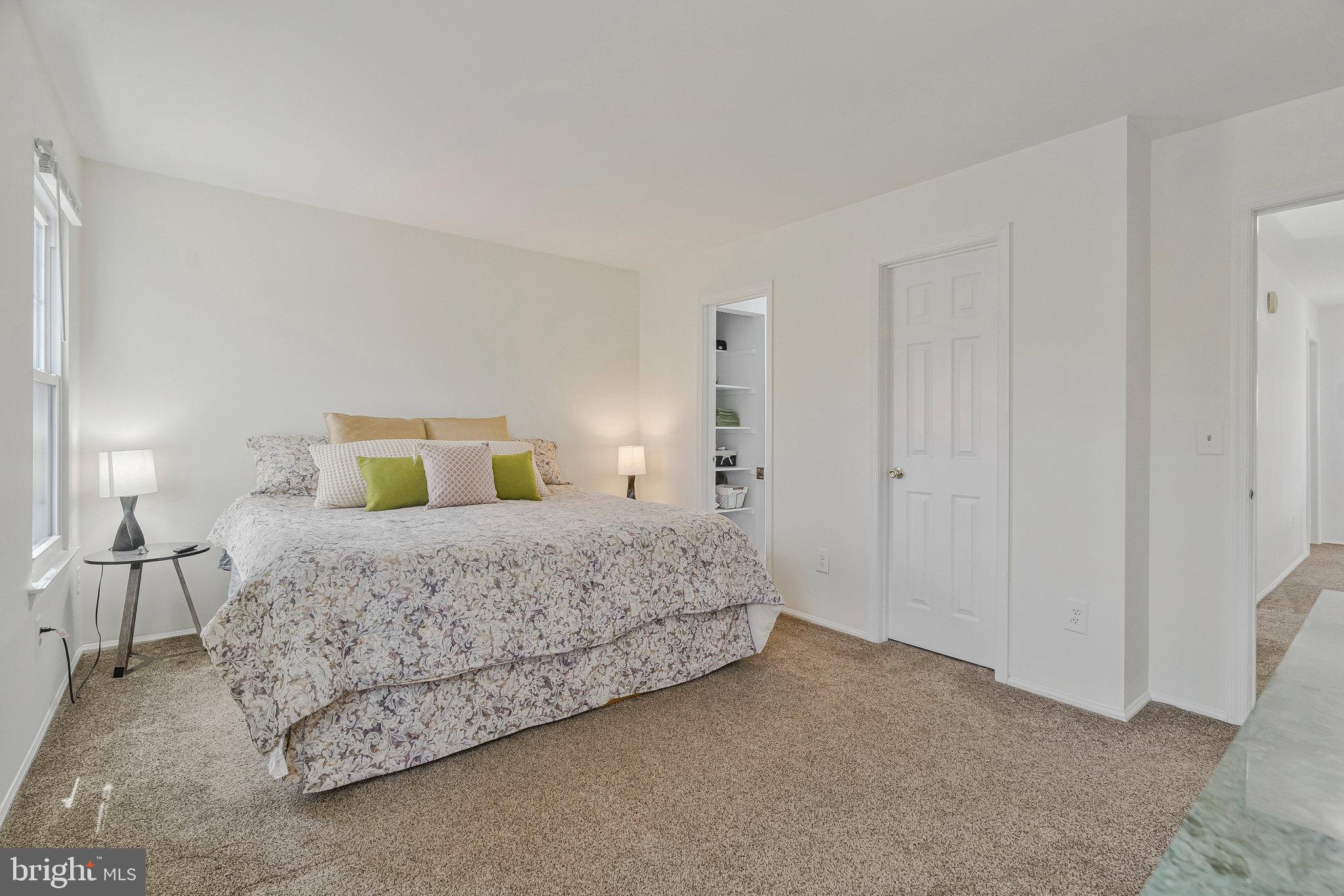 COUNTRYSIDE - Residential