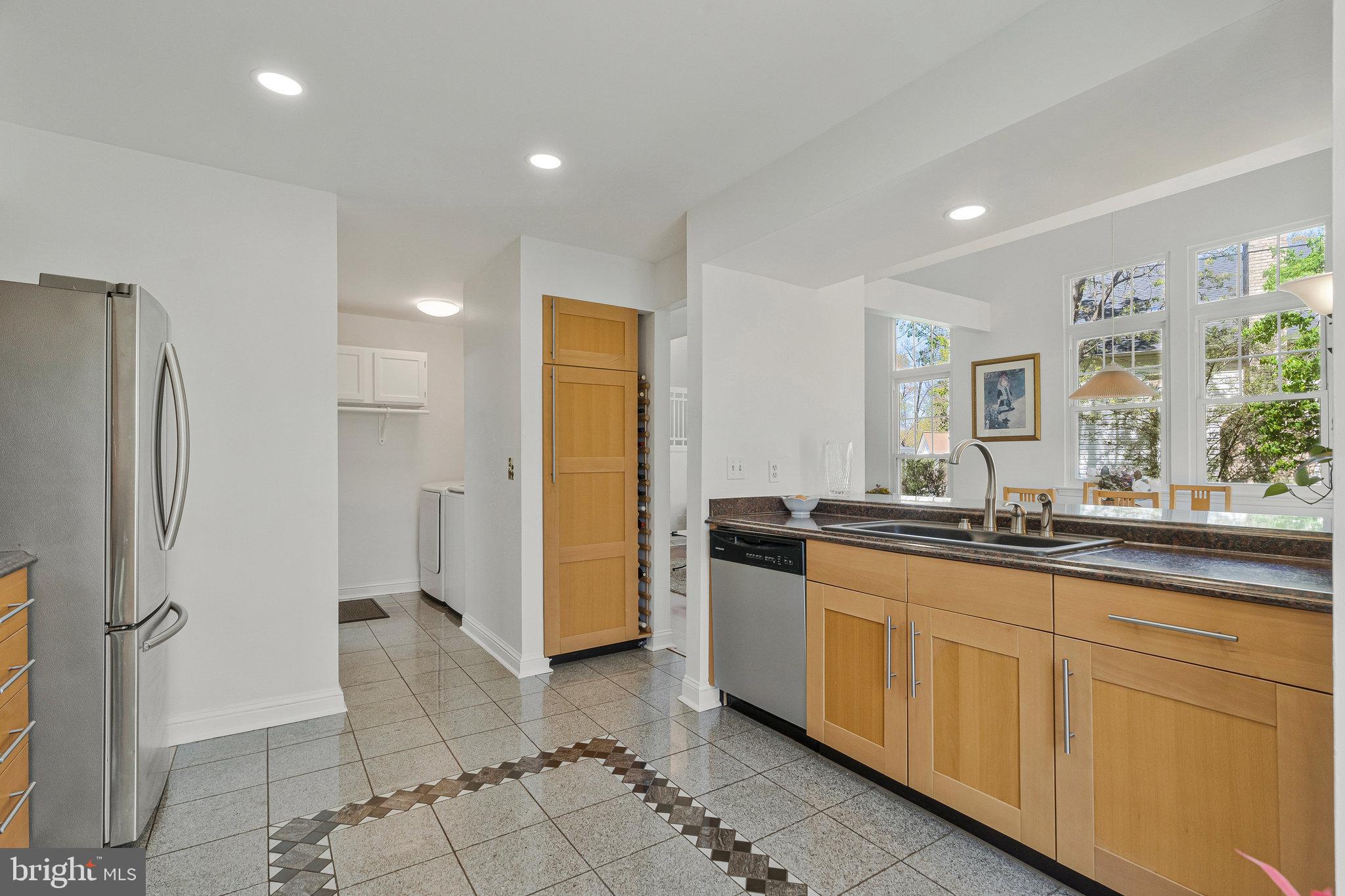 COUNTRYSIDE - Residential