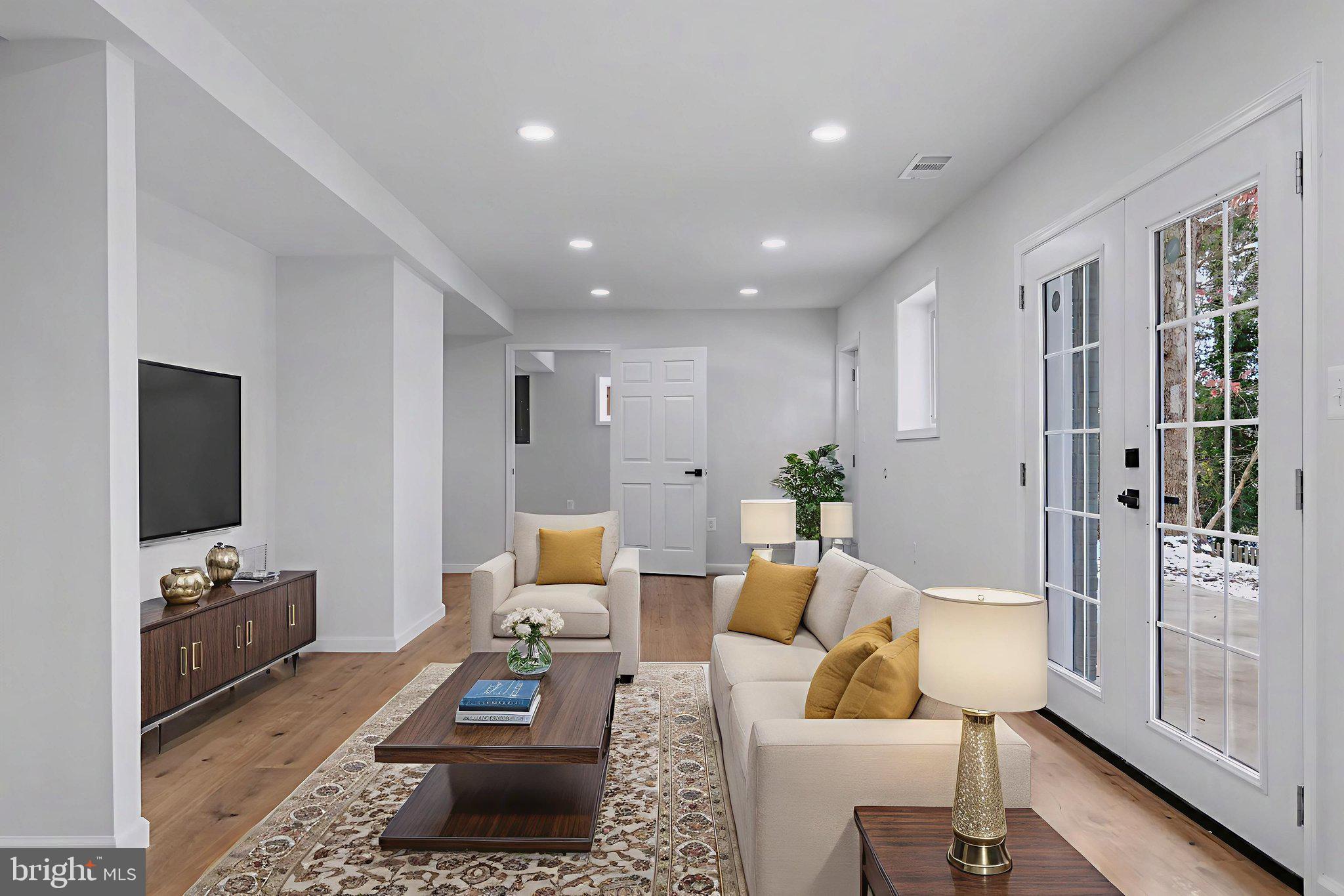 OAKWOOD KNOLLS - Residential