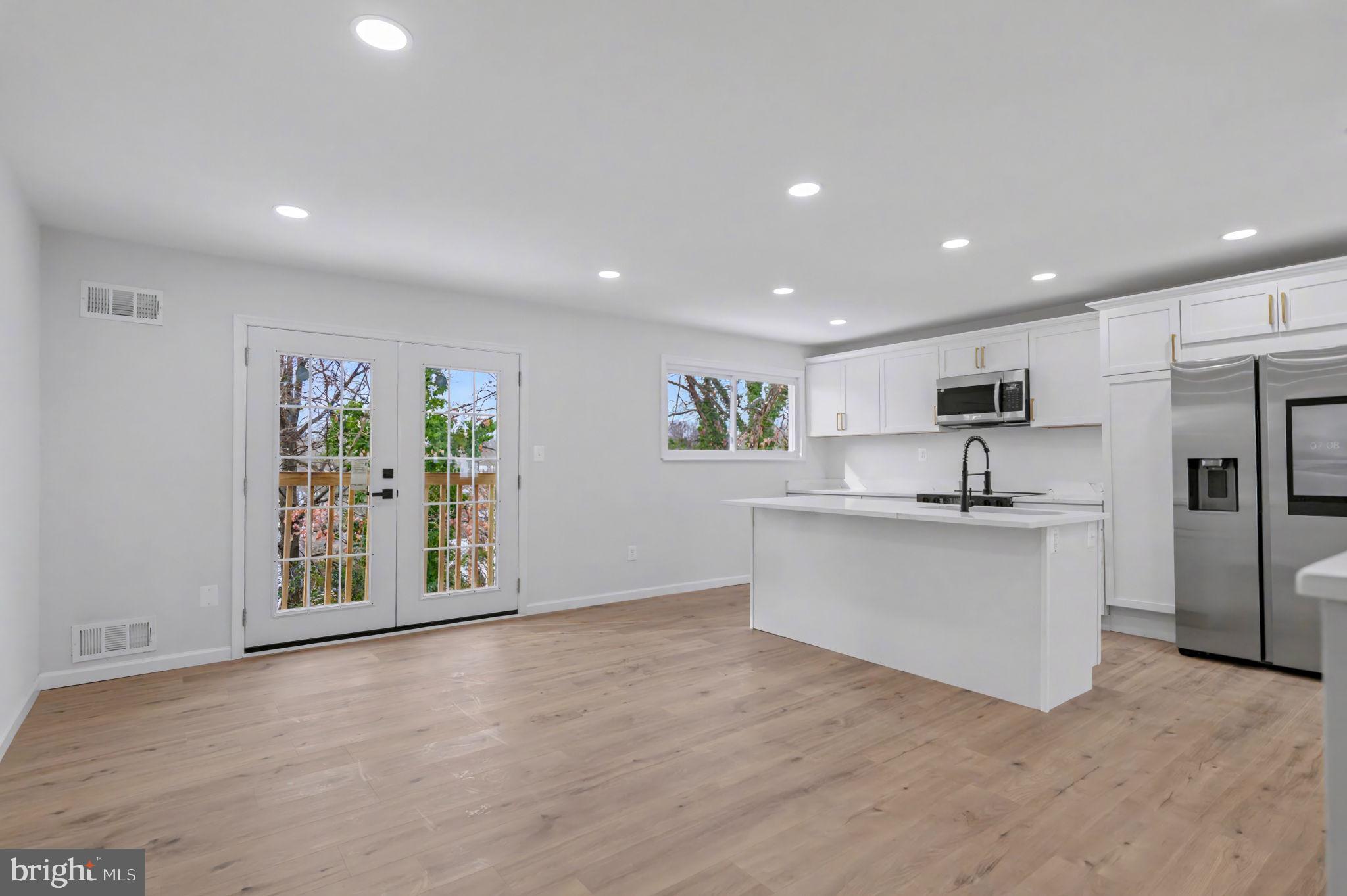 OAKWOOD KNOLLS - Residential