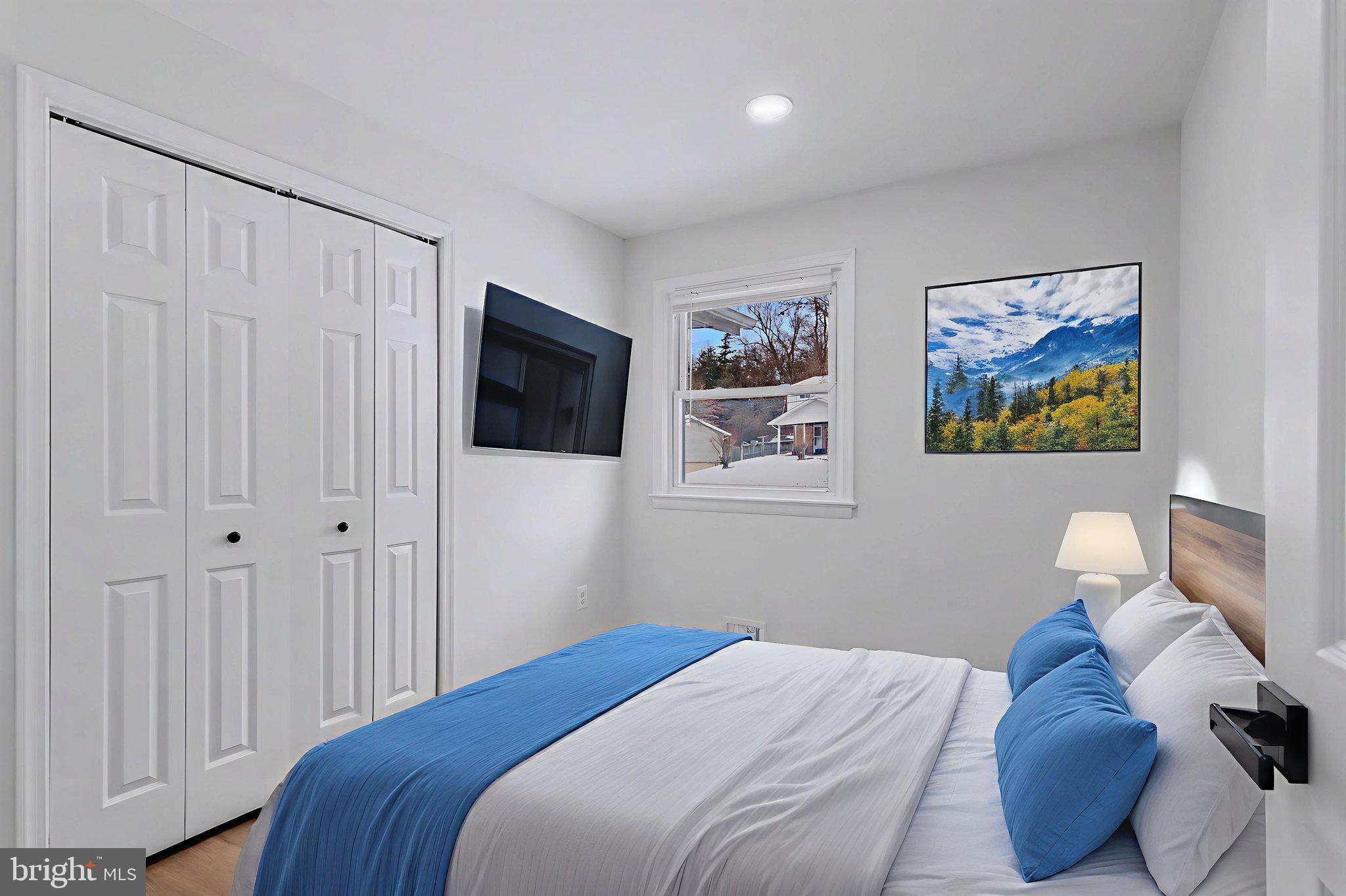 OAKWOOD KNOLLS - Residential