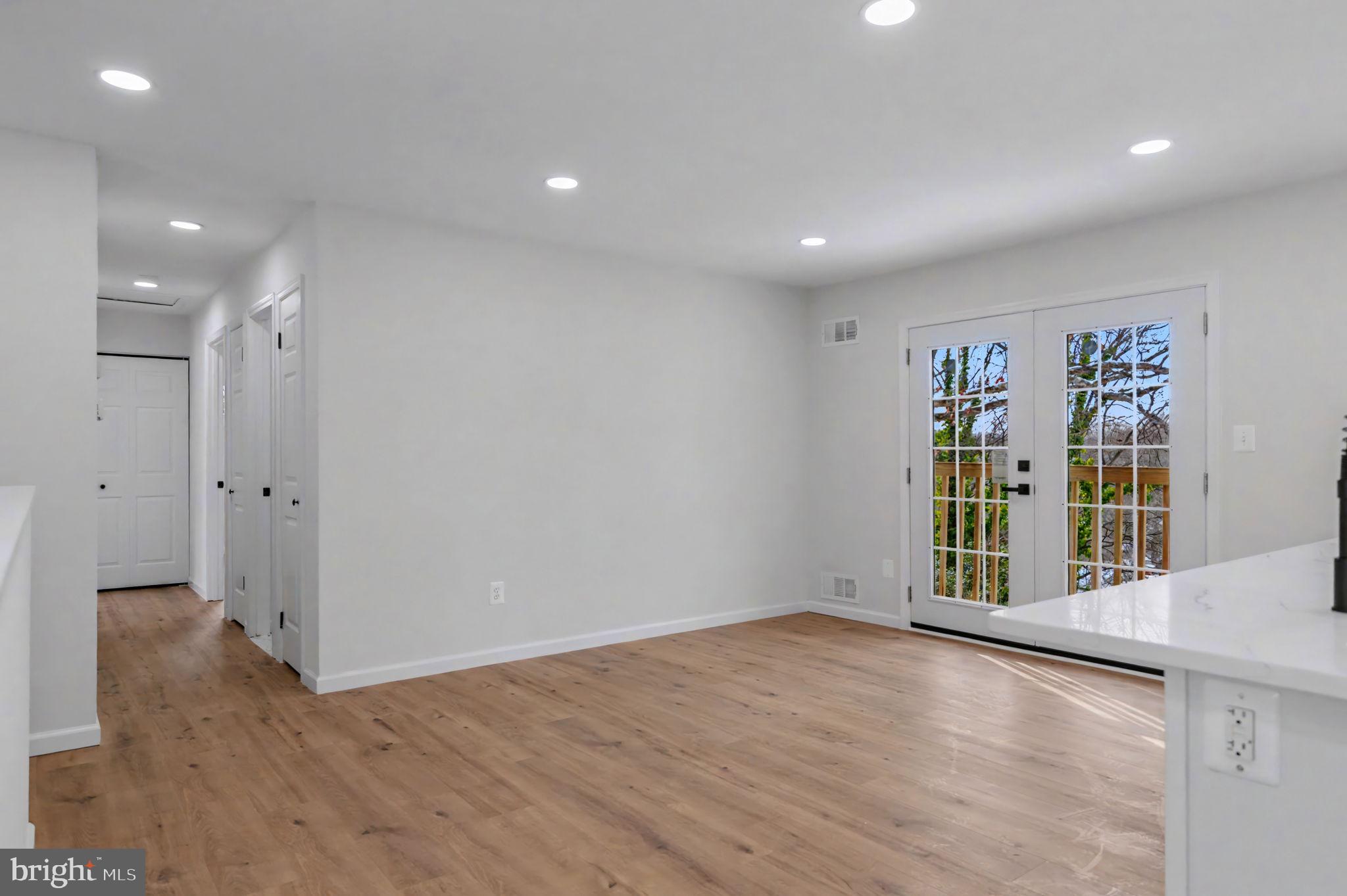 OAKWOOD KNOLLS - Residential