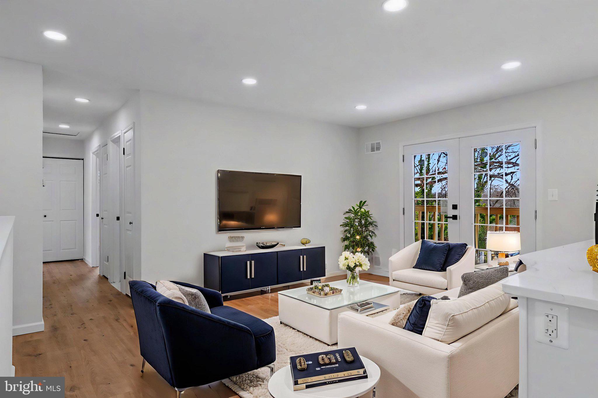 OAKWOOD KNOLLS - Residential