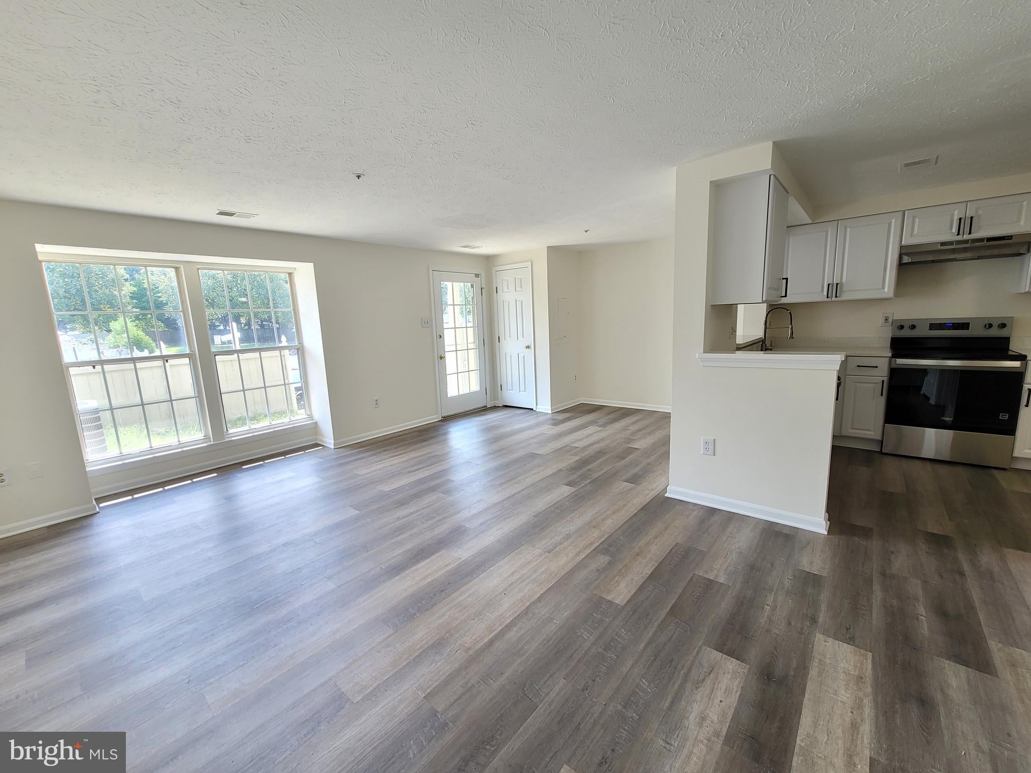 589 BOYSENBERRY LANE