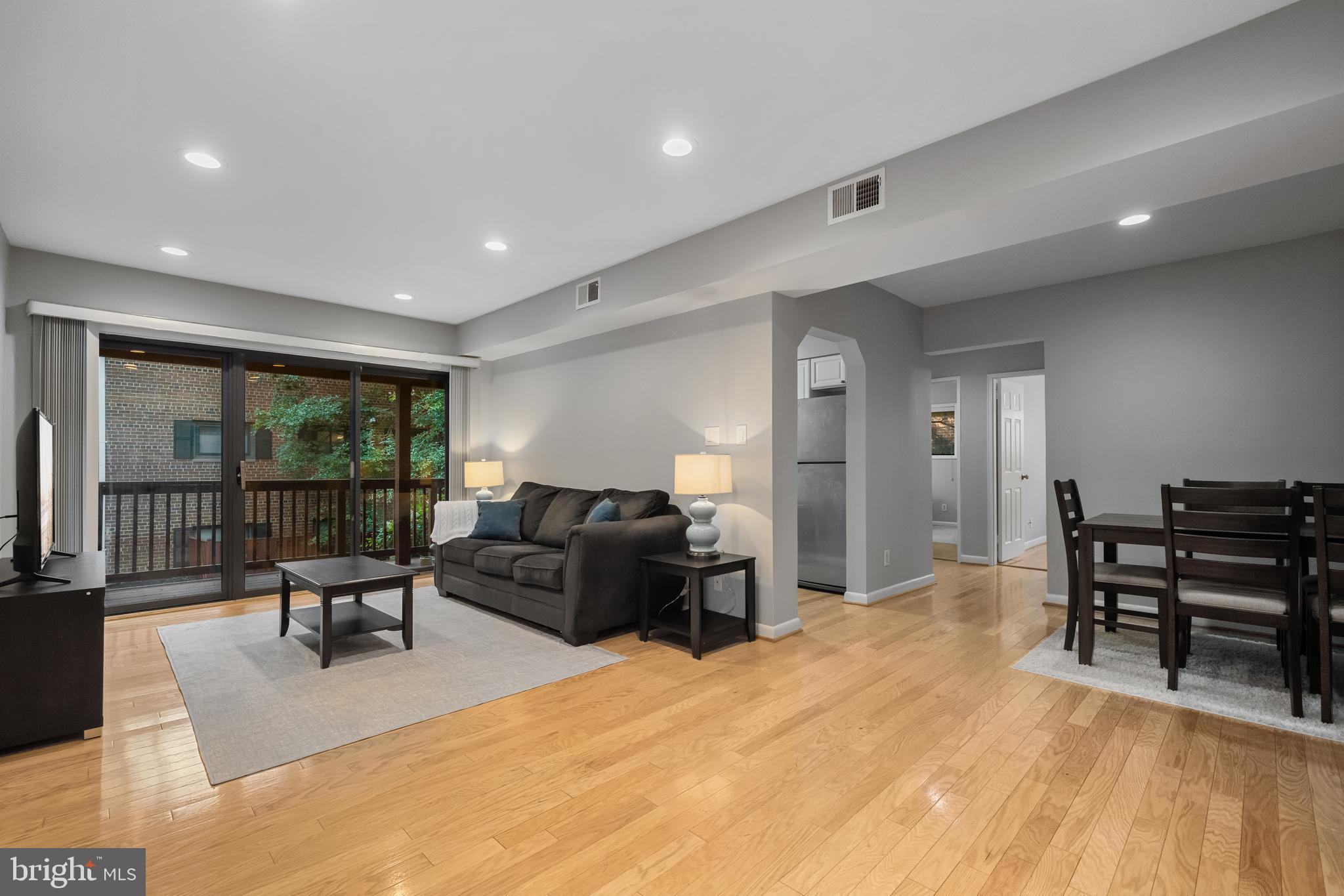 2702 DARTMOUTH ROAD 3