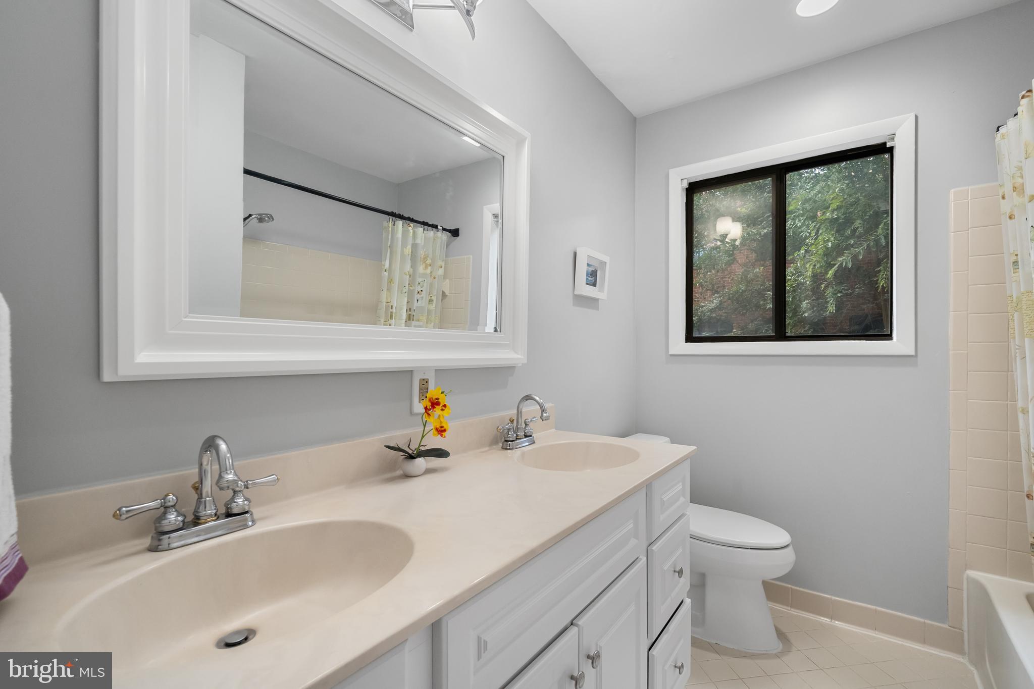 SEMINARY WALK - Residential