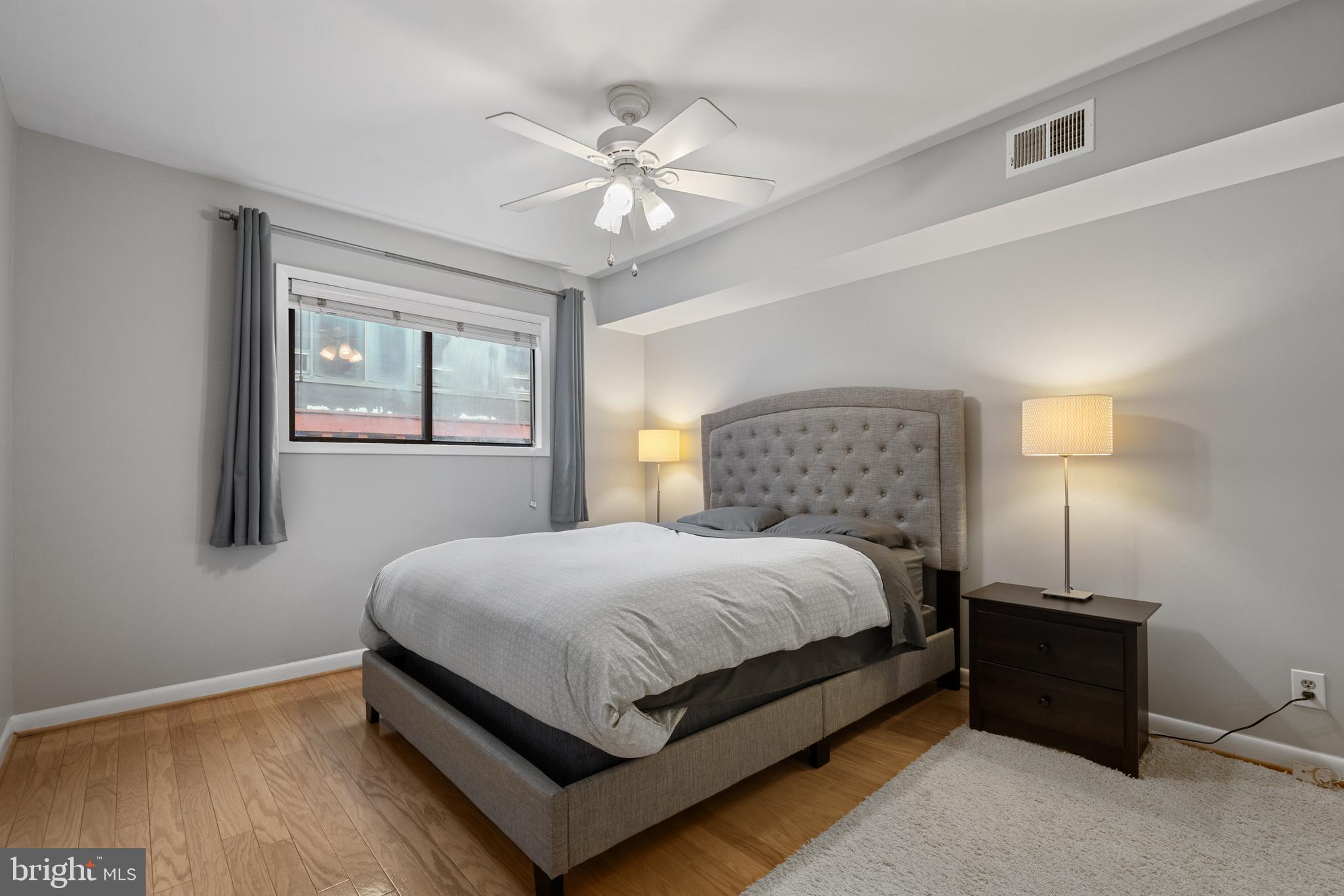 SEMINARY WALK - Residential