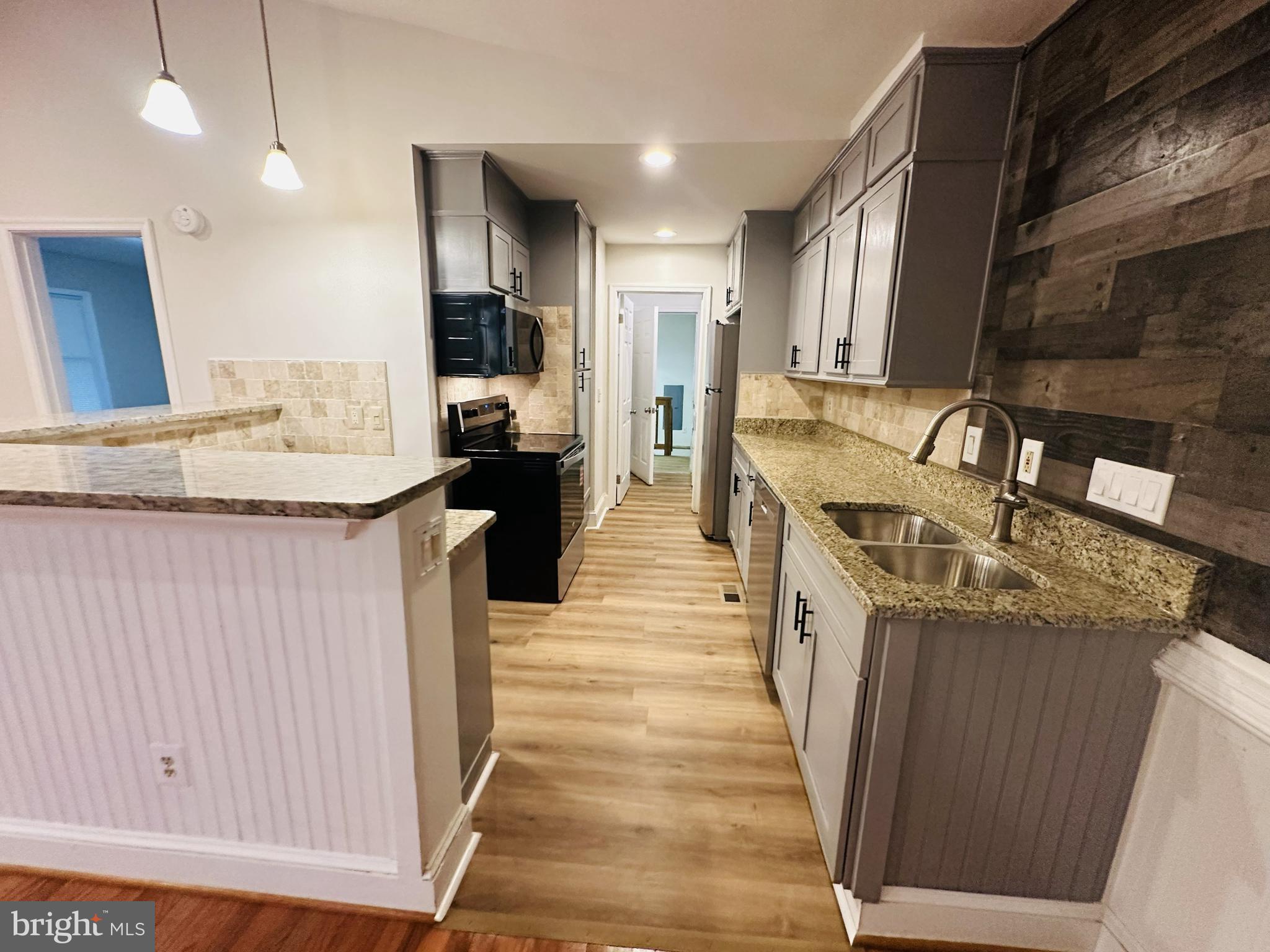 LAKE OF THE WOODS - Residential