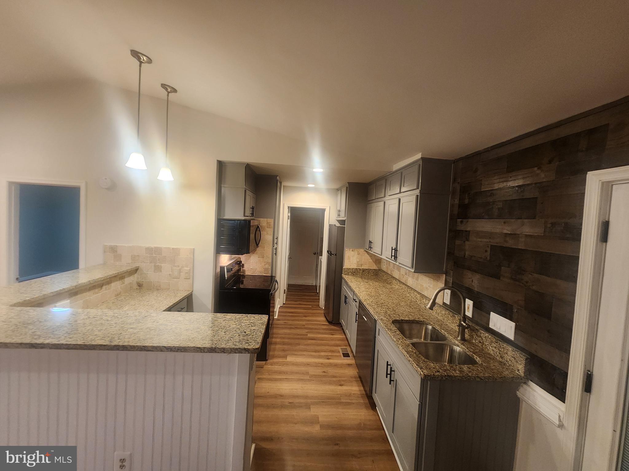 LAKE OF THE WOODS - Residential