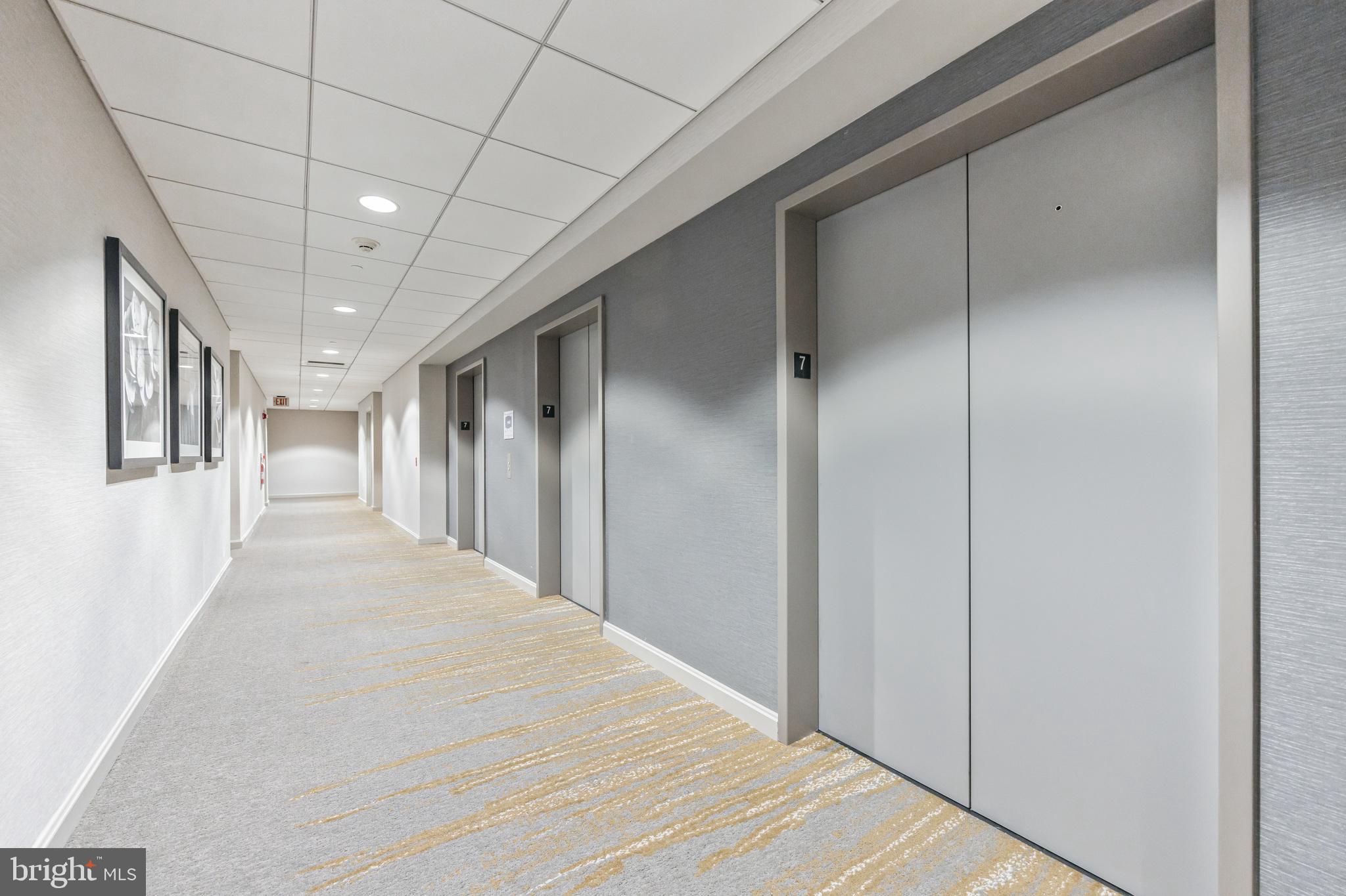 WATERFRONT SQUARE - Residential