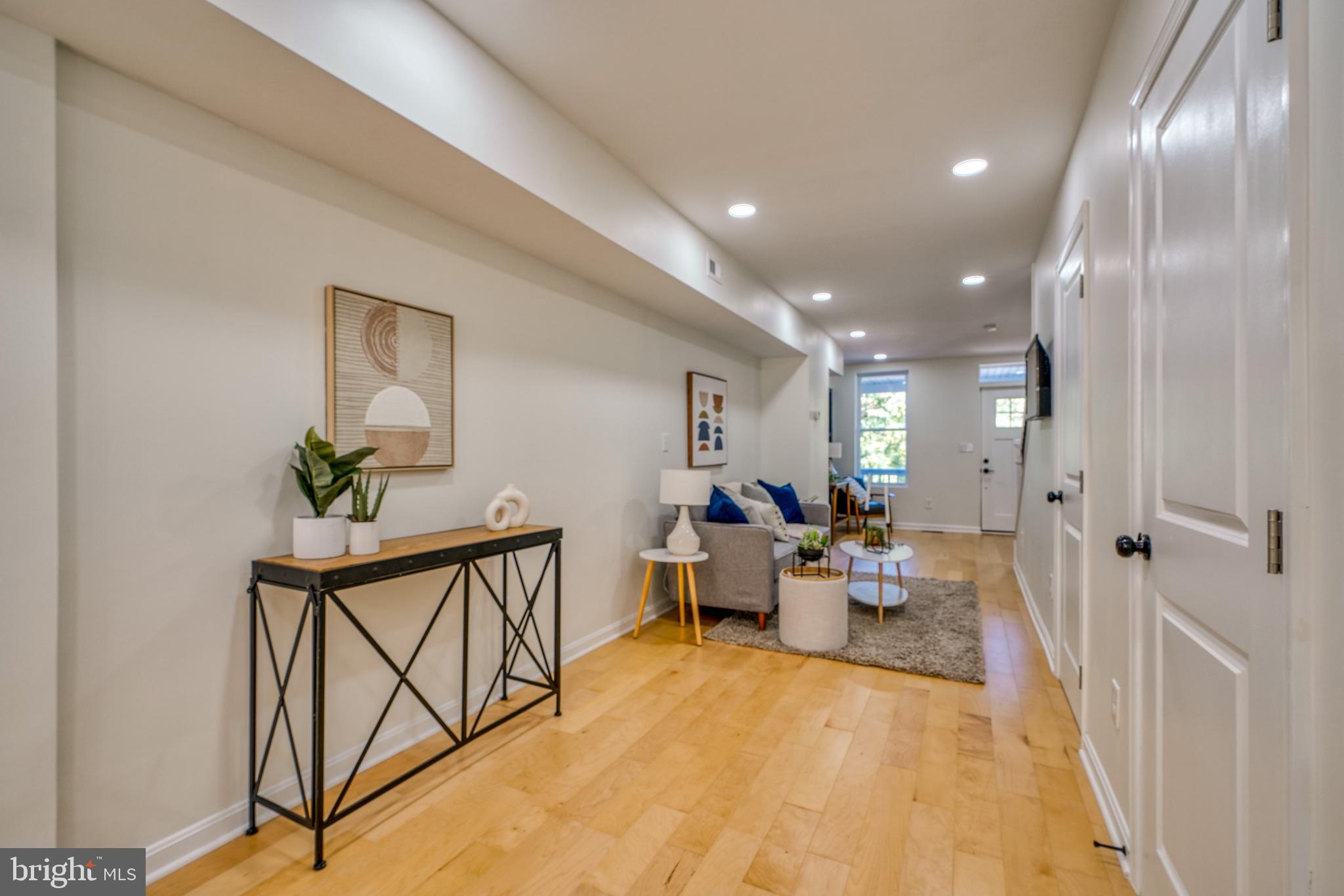 WYMAN PARK HAMPDEN - Residential