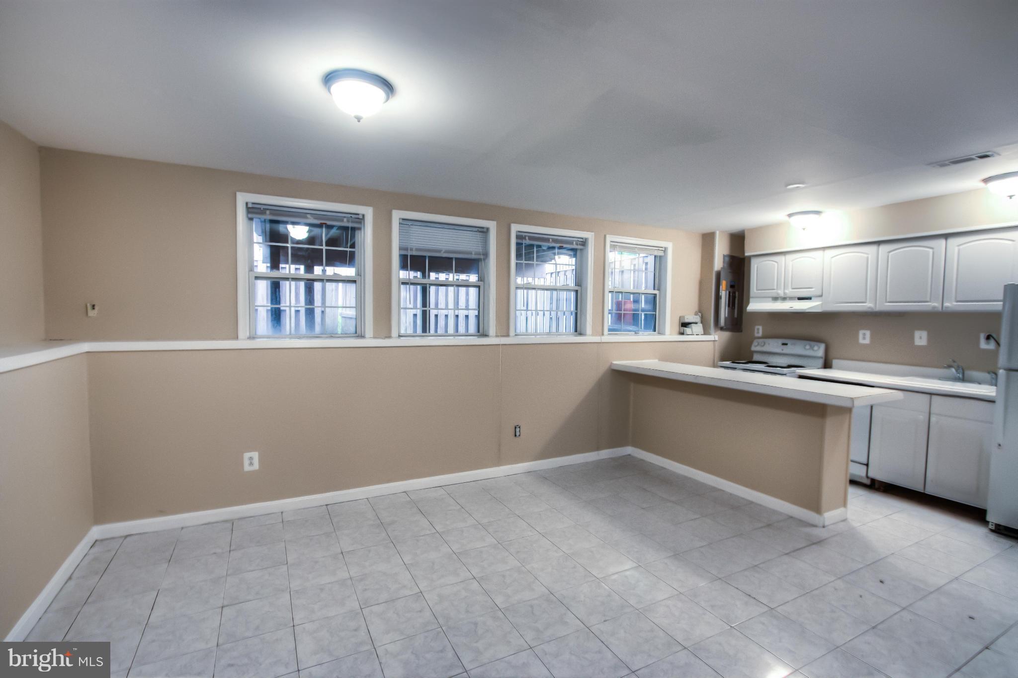 CENTRE RIDGE - Residential