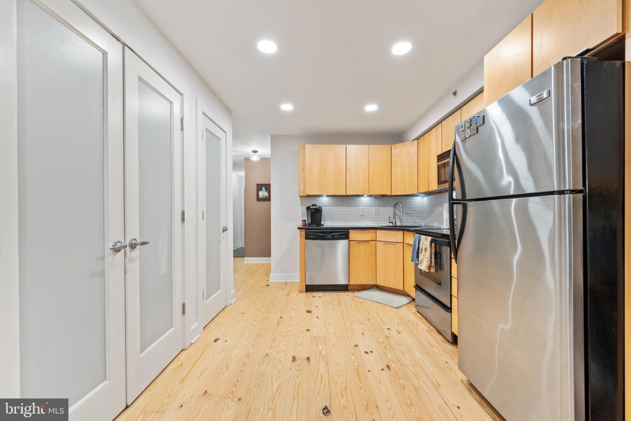 2123 CHRISTIAN STREET A