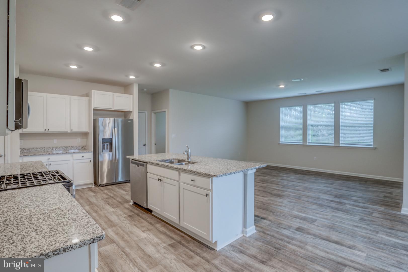 FORTY NINE PINES - Residential Lease