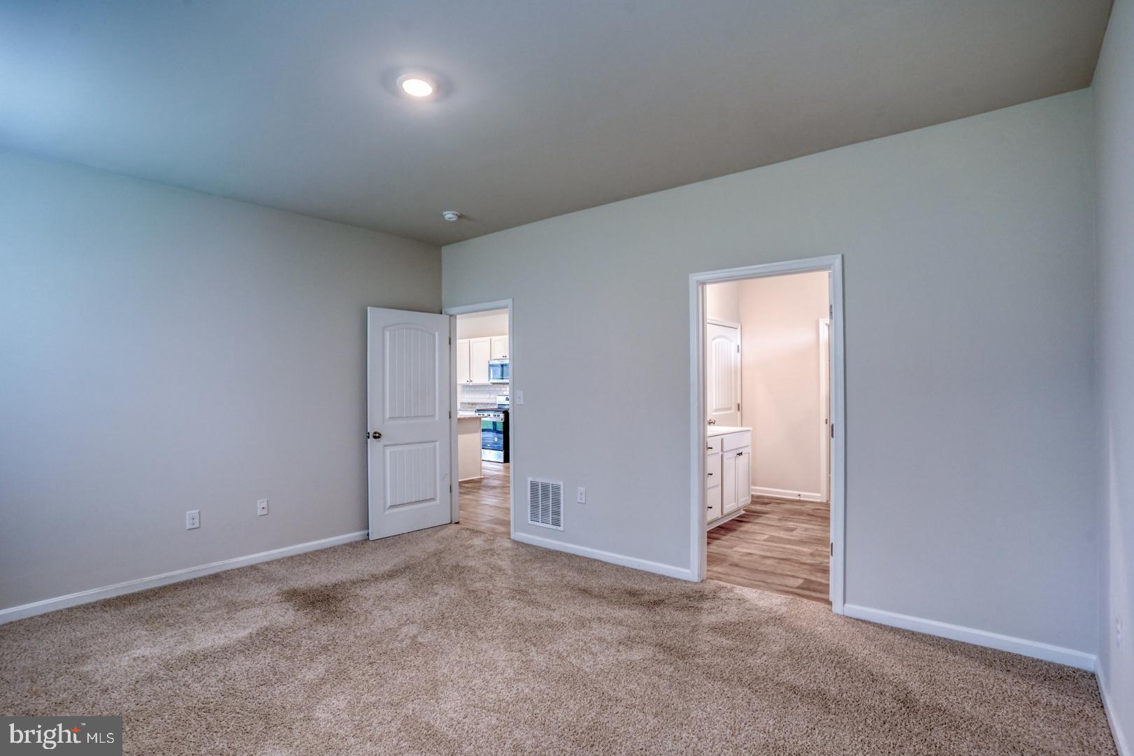 FORTY NINE PINES - Residential Lease