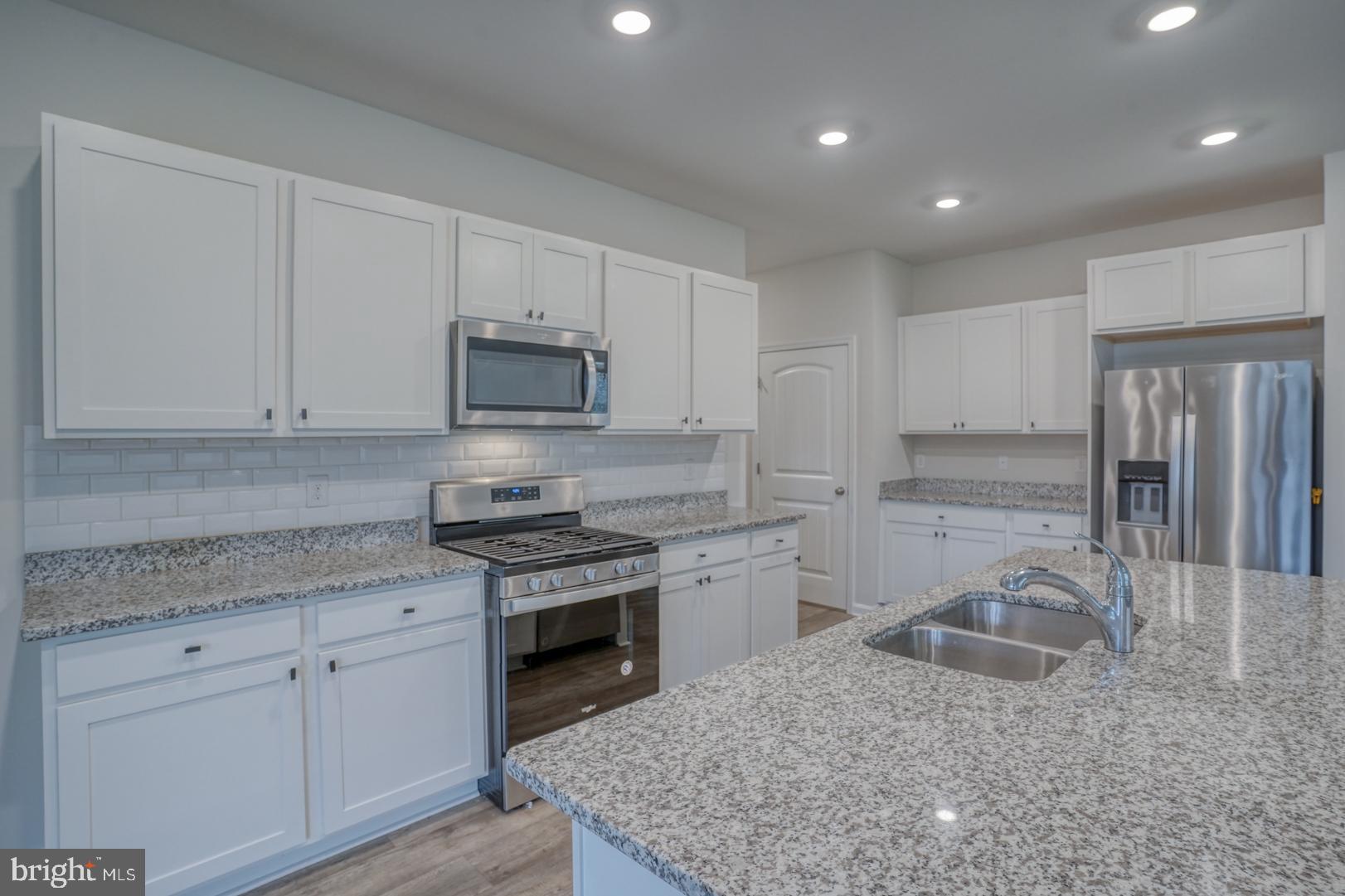 FORTY NINE PINES - Residential Lease