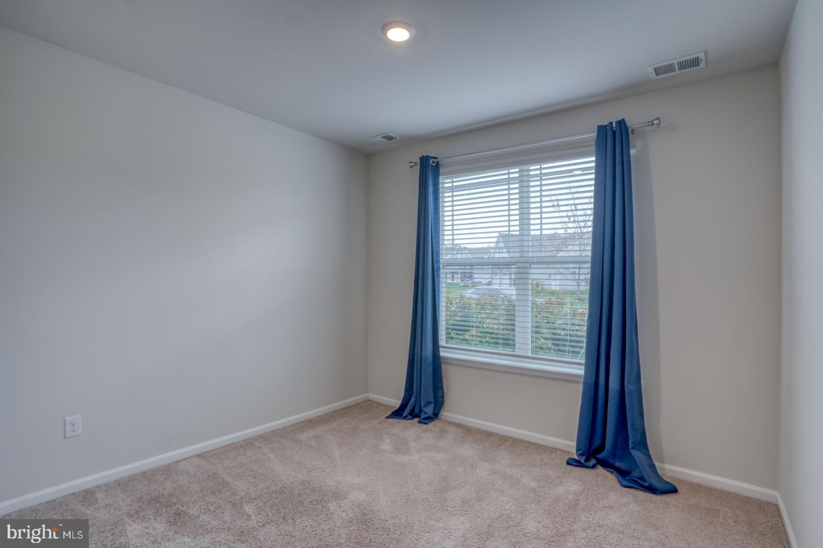 FORTY NINE PINES - Residential Lease