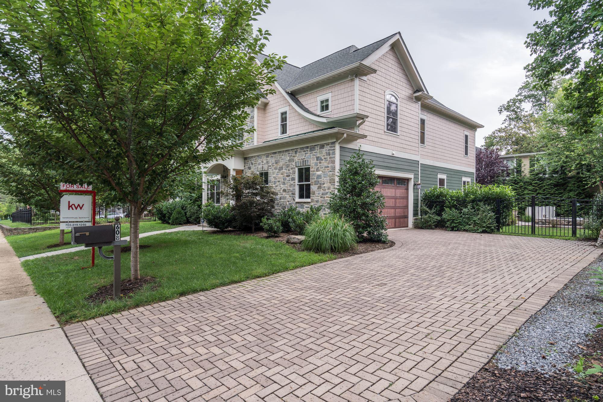 WOODLAND - Residential