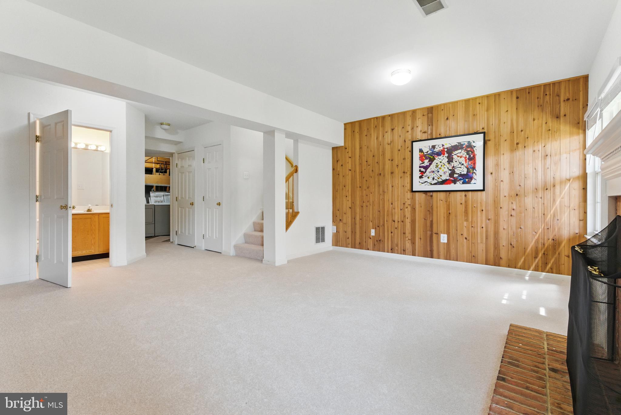 VILLAGE OF CLOPPERS MILL - Residential