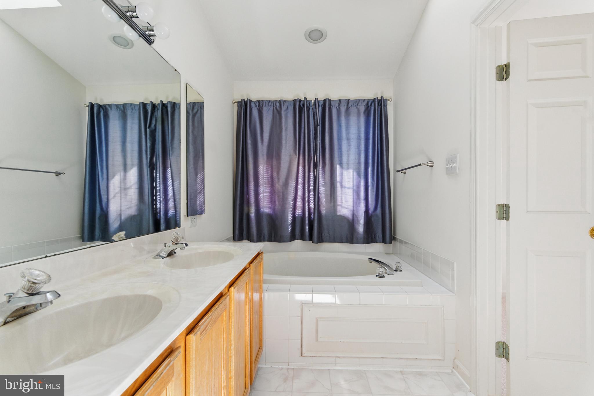 VILLAGE OF CLOPPERS MILL - Residential