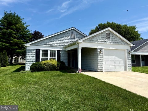 Homes For Sale - 14 Cotherstone Drive<br/> SOUTHAMPTON, NJ 08088