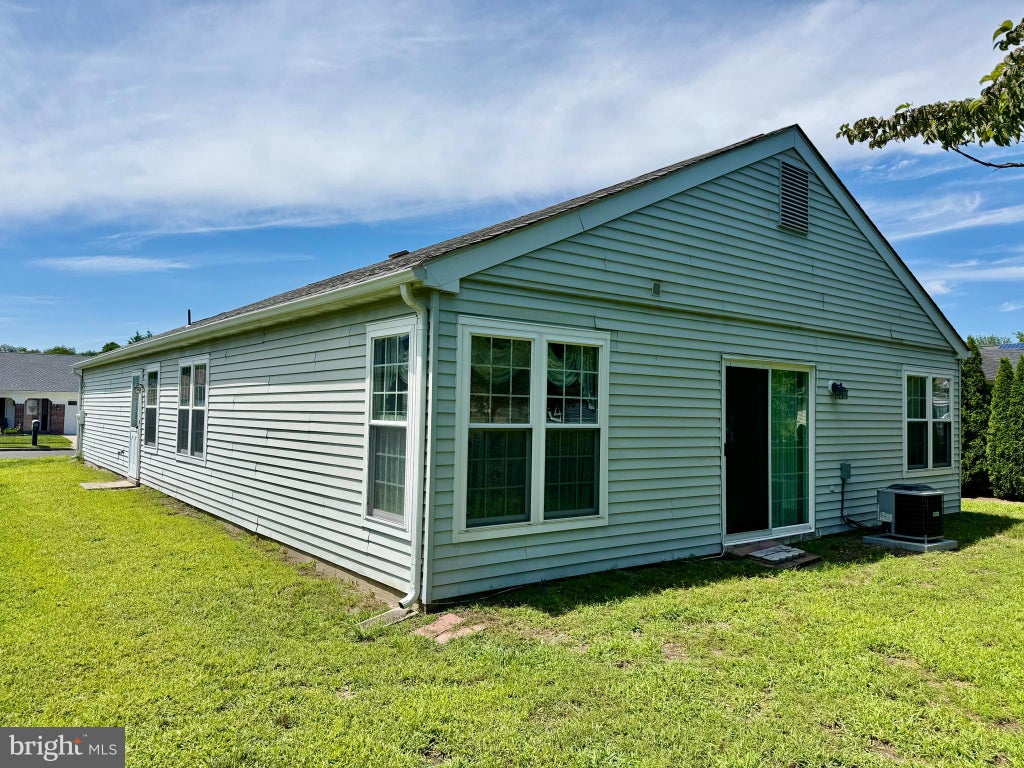 Photo of 14 Cotherstone Drive, SOUTHAMPTON, NJ 08088 (MLS # NJBL2117998)