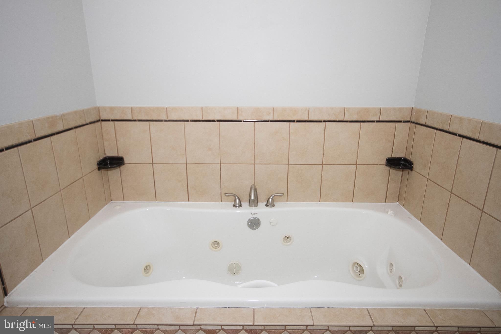 ARBUTUS HEIGHTS - Residential