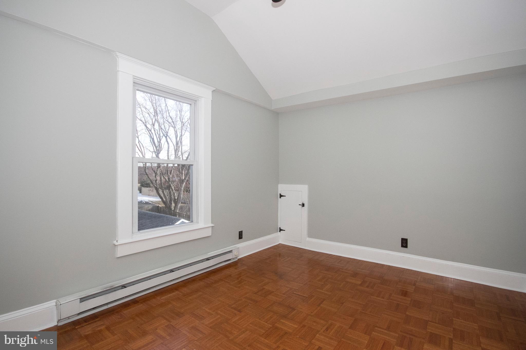 ARBUTUS HEIGHTS - Residential