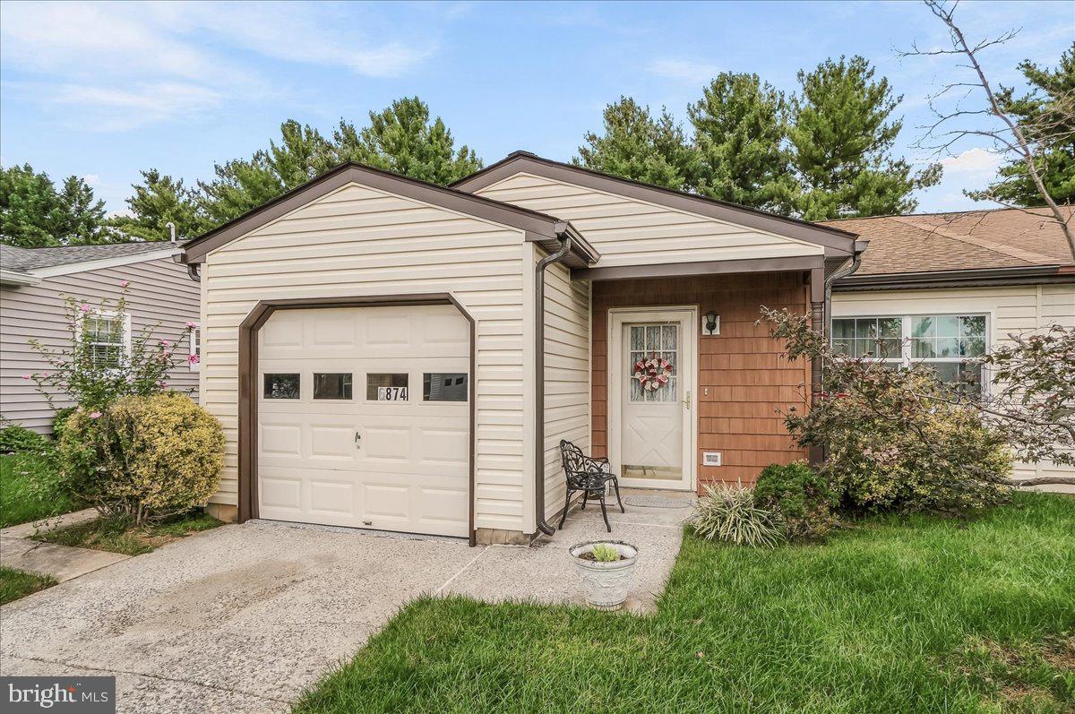 6874 BUTTONWOOD COURT