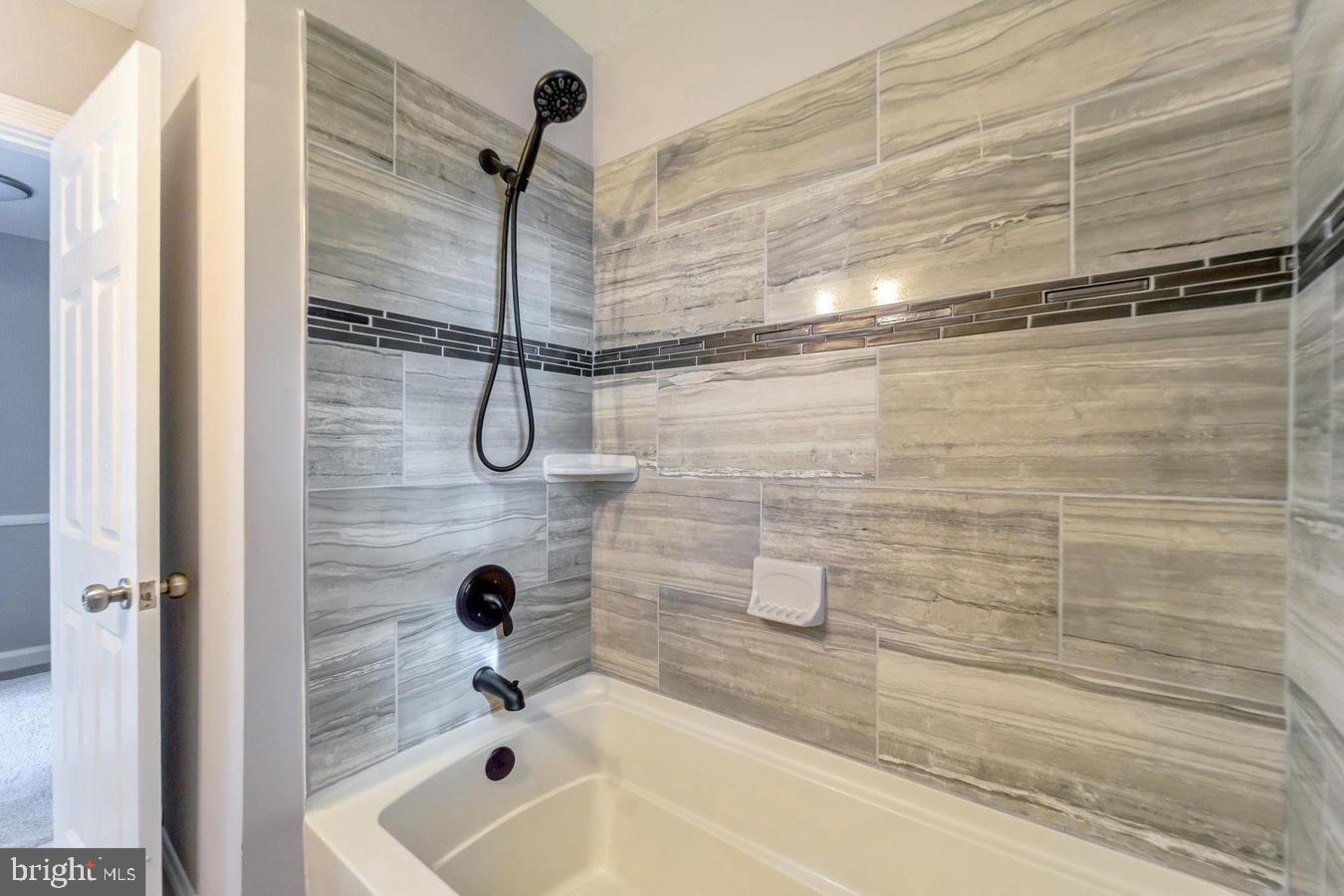 GLEN - Residential Lease