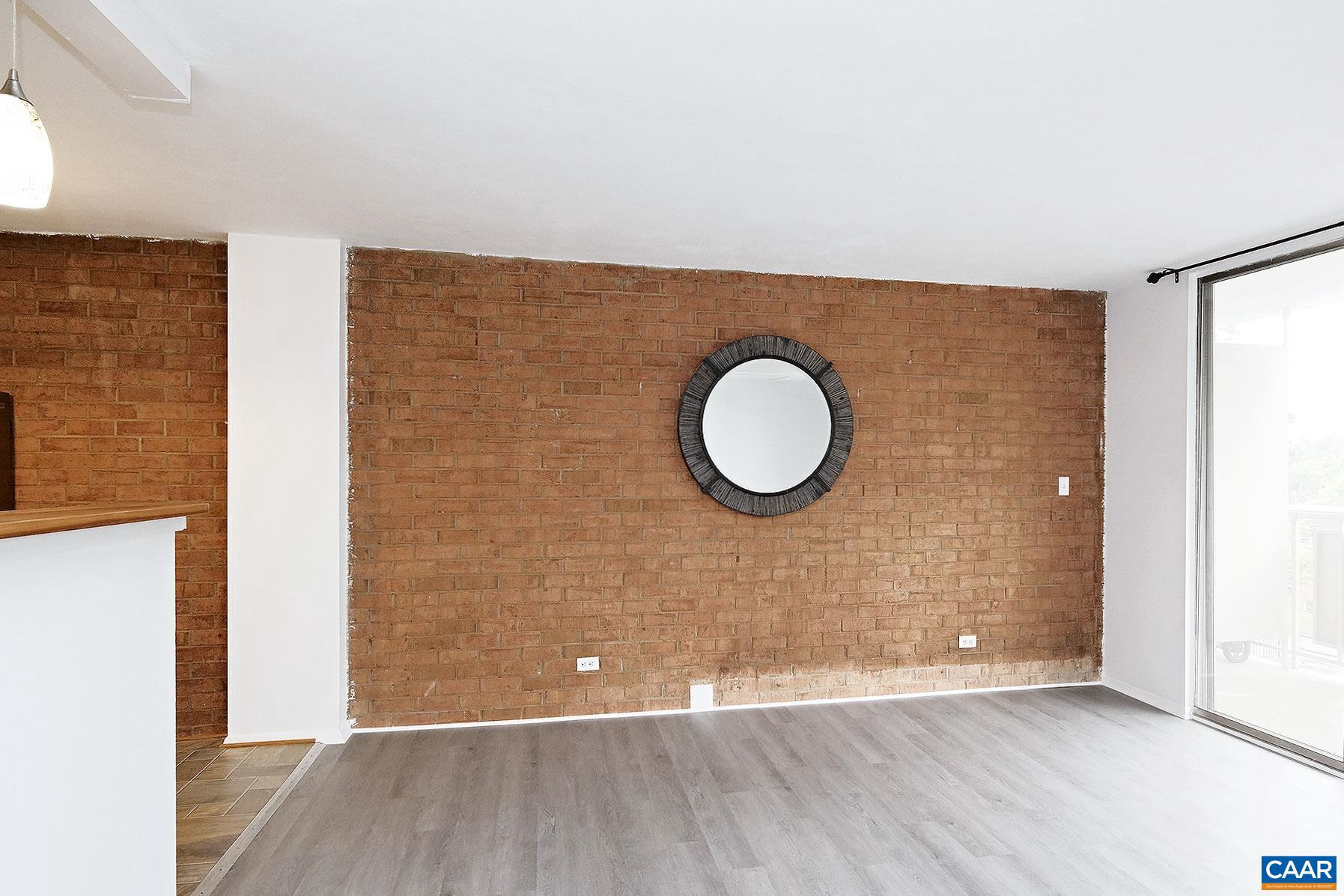 1800 JEFFERSON PARK AVE 302