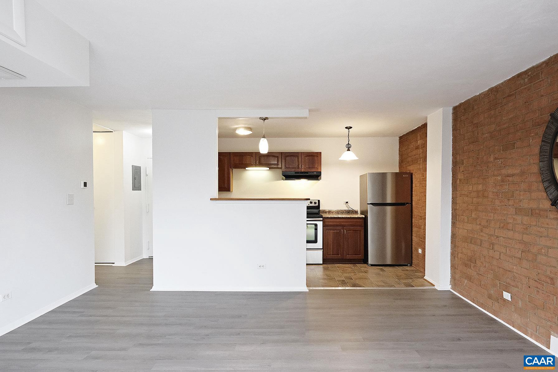 1800 JEFFERSON PARK AVE 302