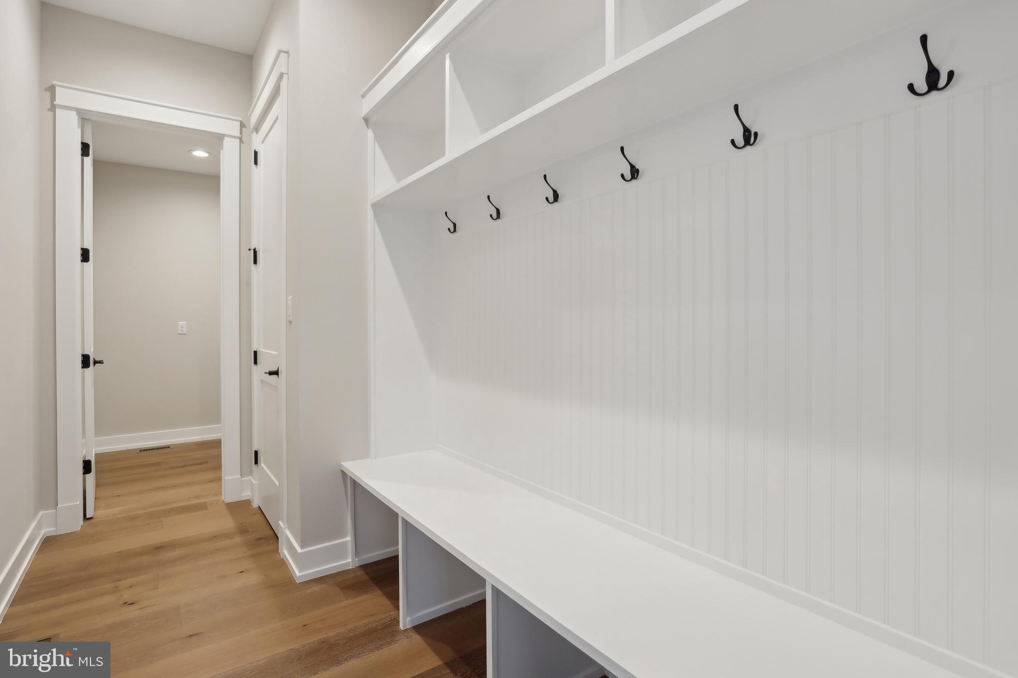 OAKWOOD - Residential