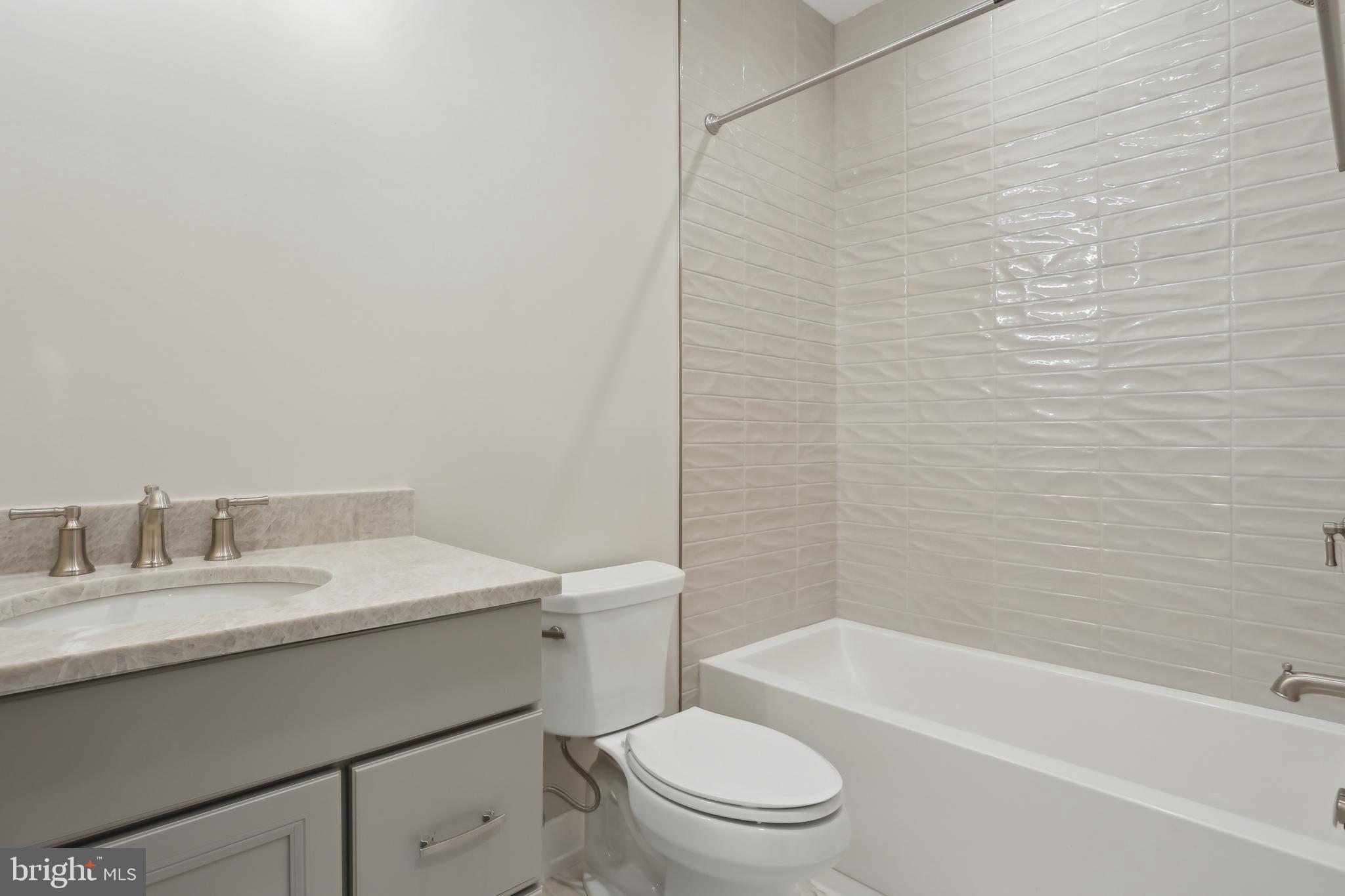 OAKWOOD - Residential