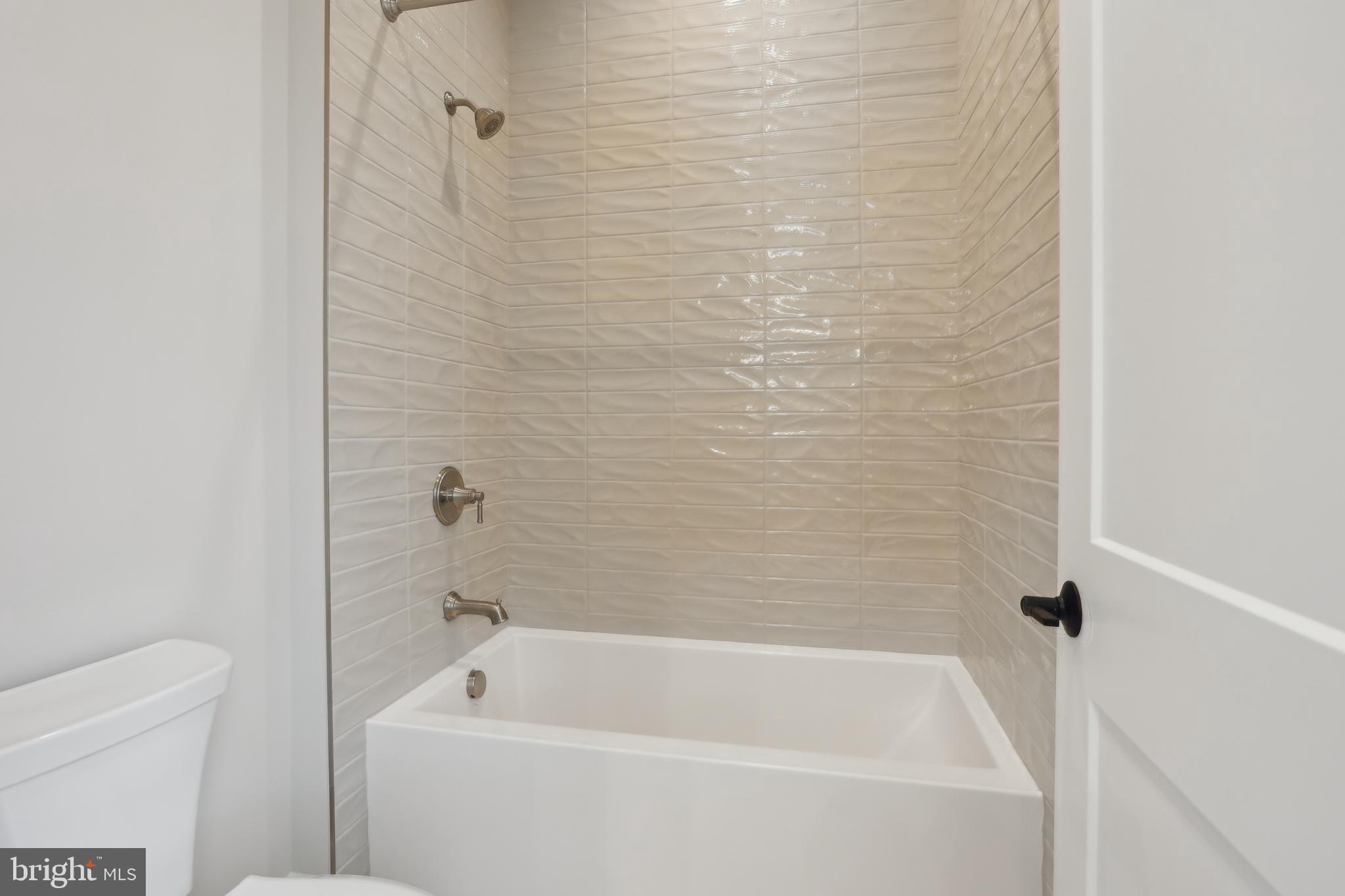 OAKWOOD - Residential