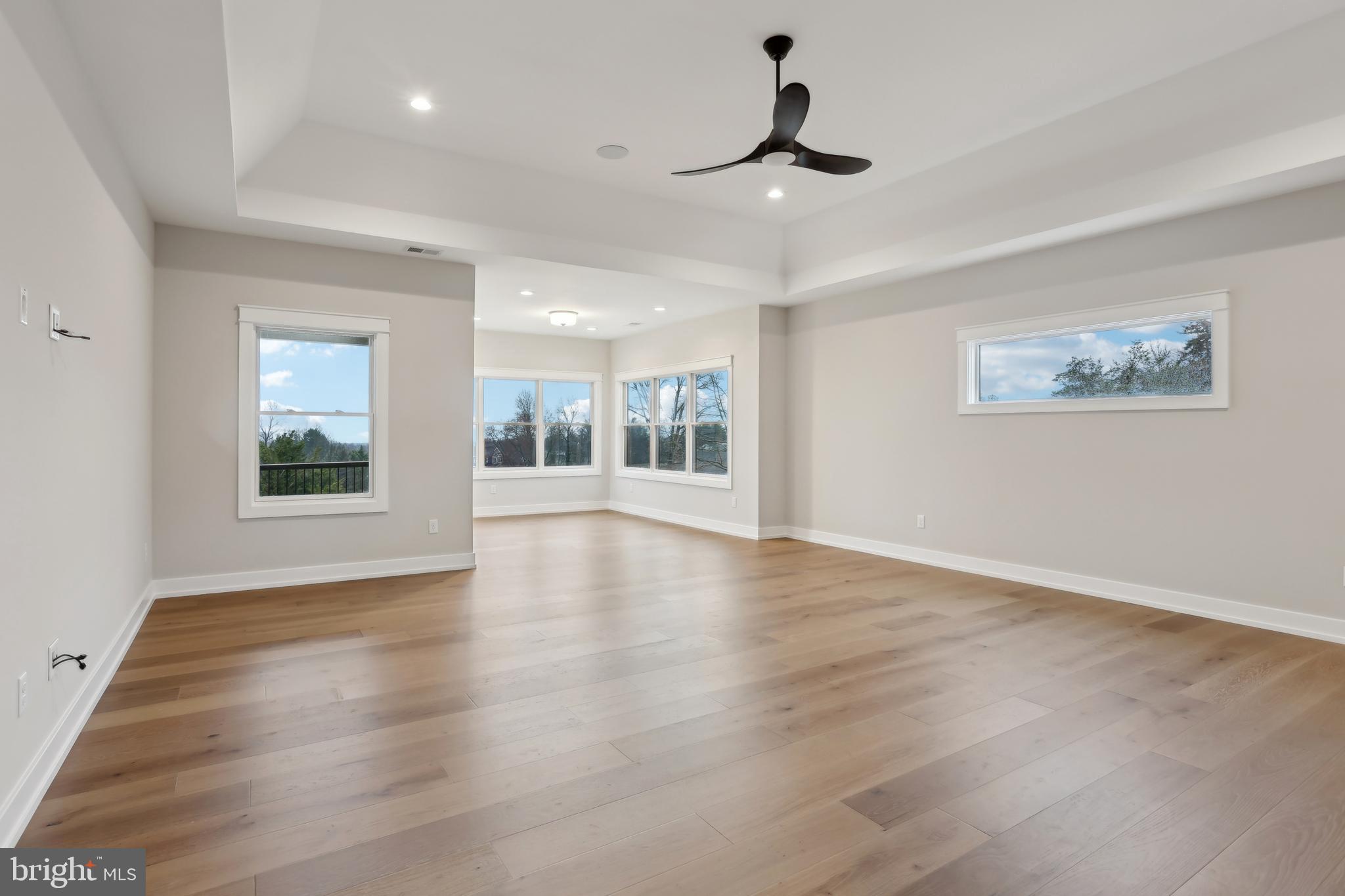 OAKWOOD - Residential