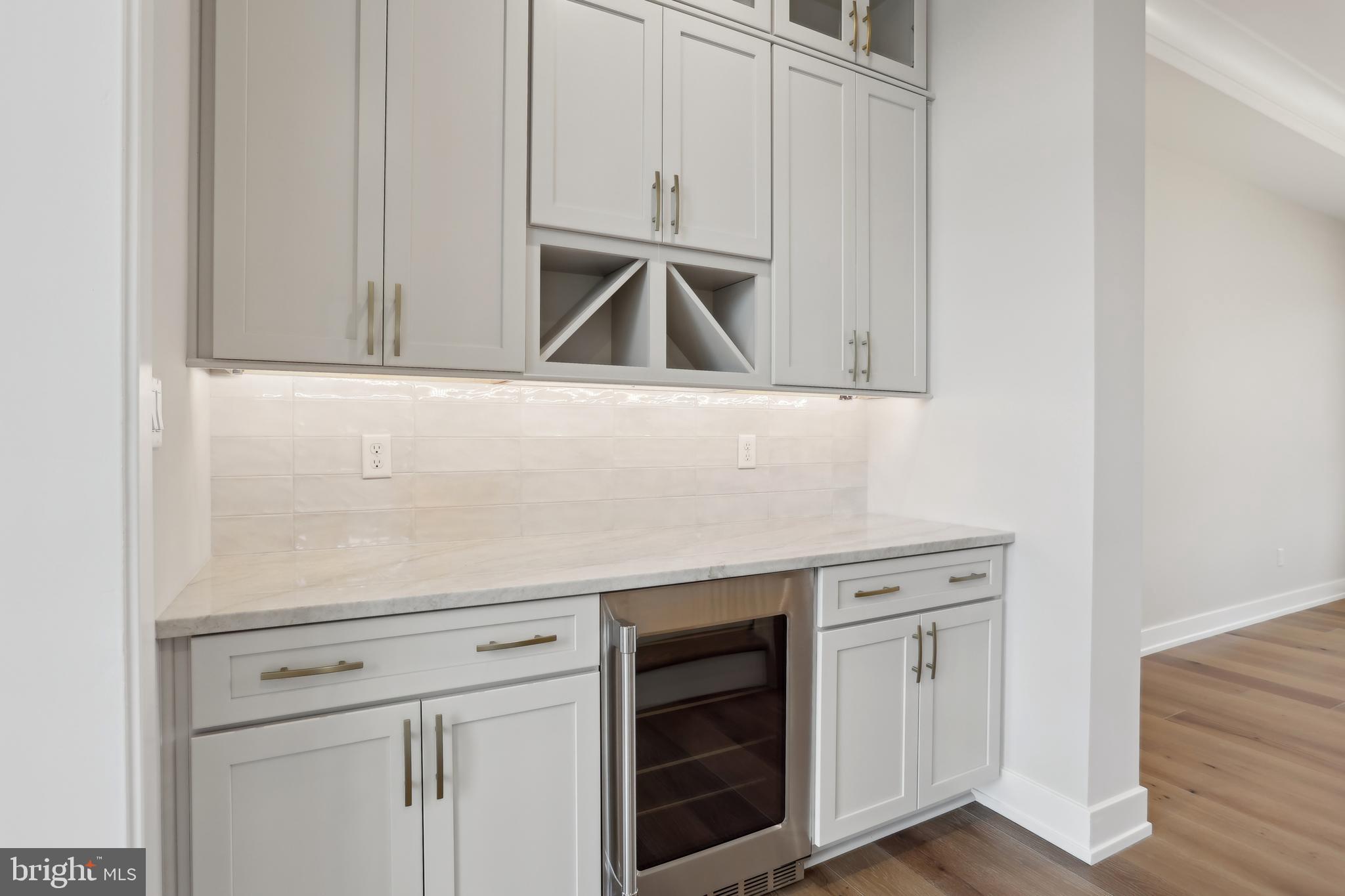 OAKWOOD - Residential