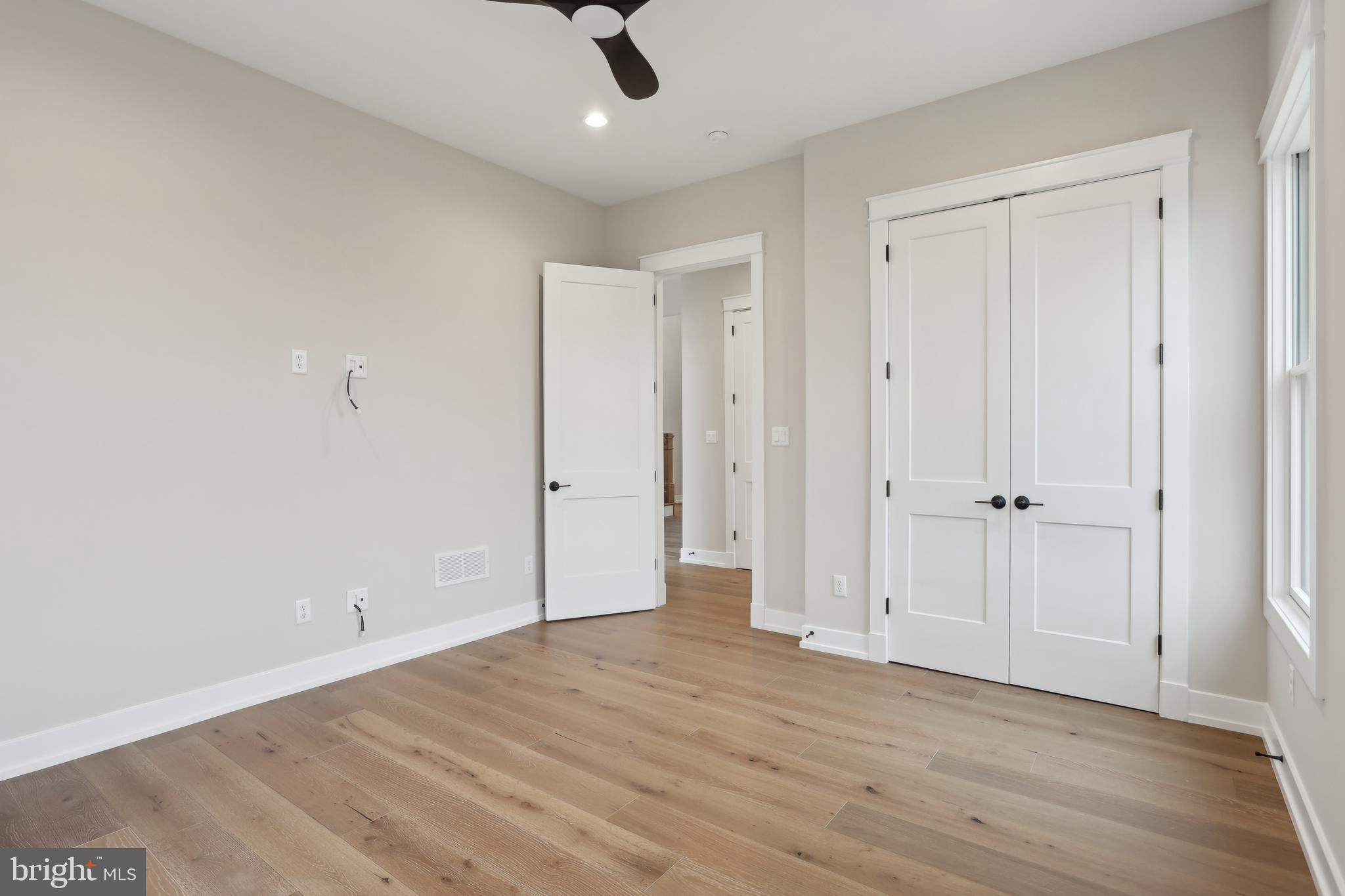 OAKWOOD - Residential